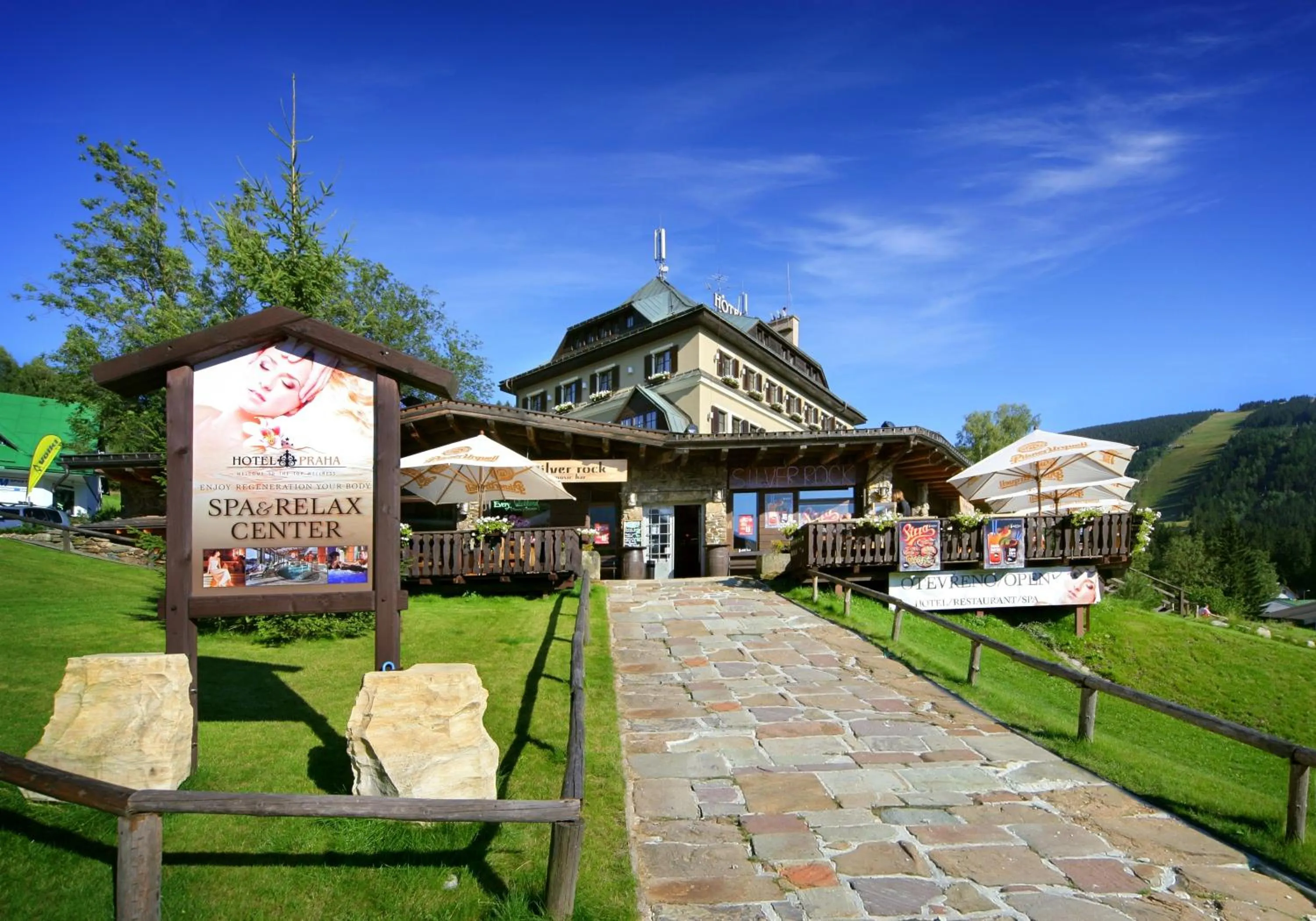 Area and facilities in Hotel Praha