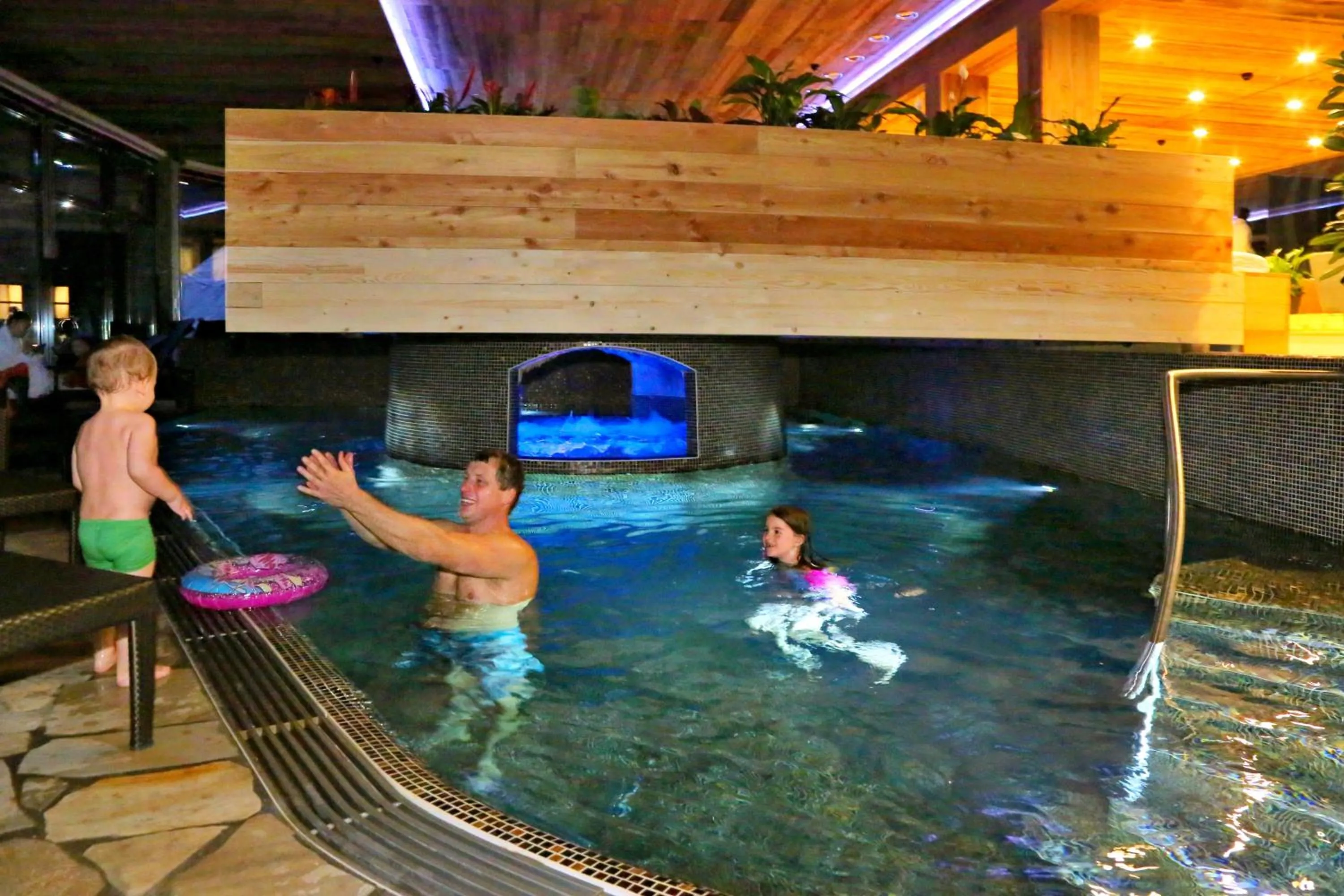 Swimming pool in Hotel Praha