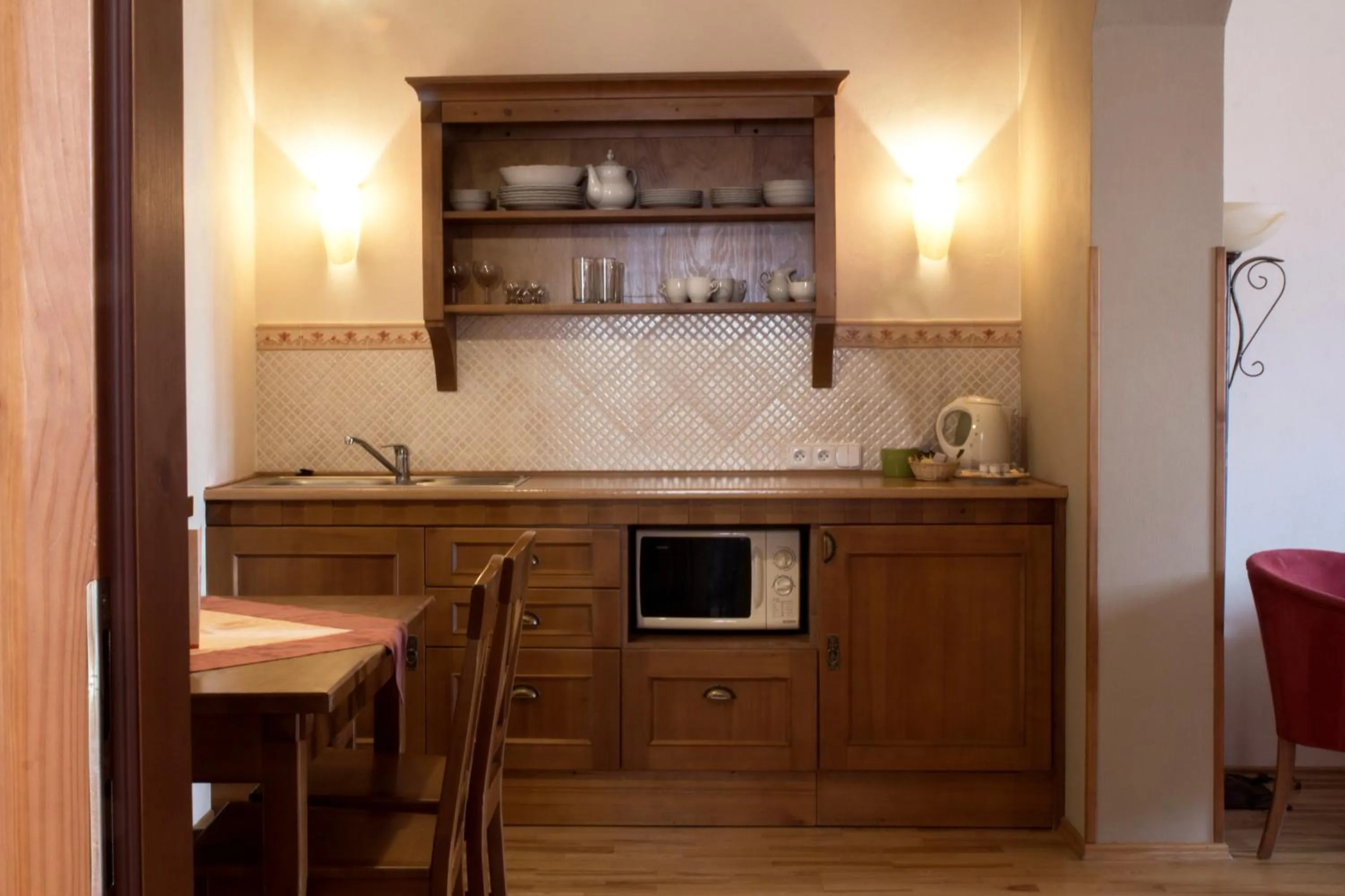 Kitchen or kitchenette in Castle View Apartments