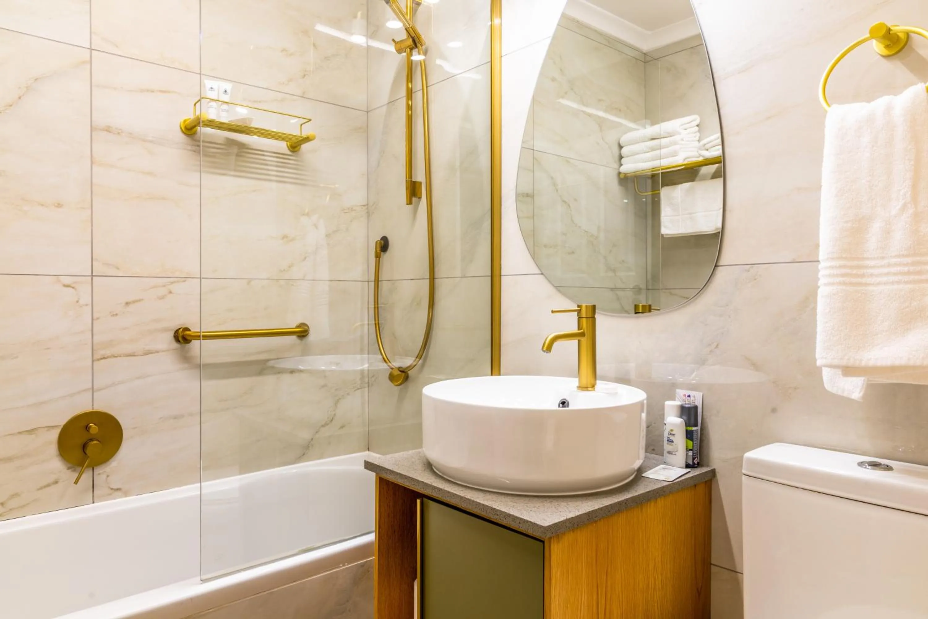 Shower in First Group Hastings Hall