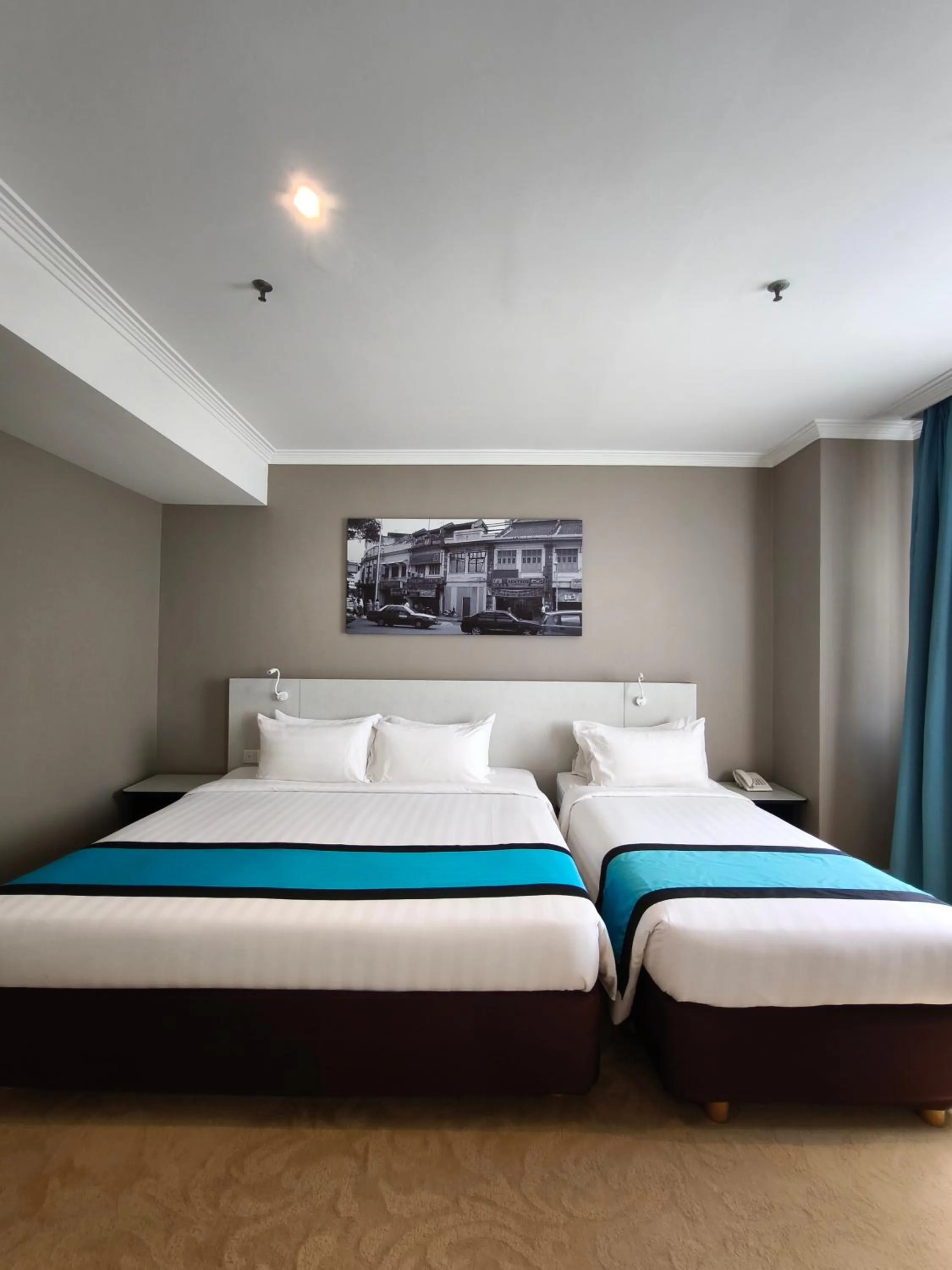 Photo of the whole room, Bed in Alamis City Kuala Lumpur - Formerly EDC Hotel Kuala Lumpur