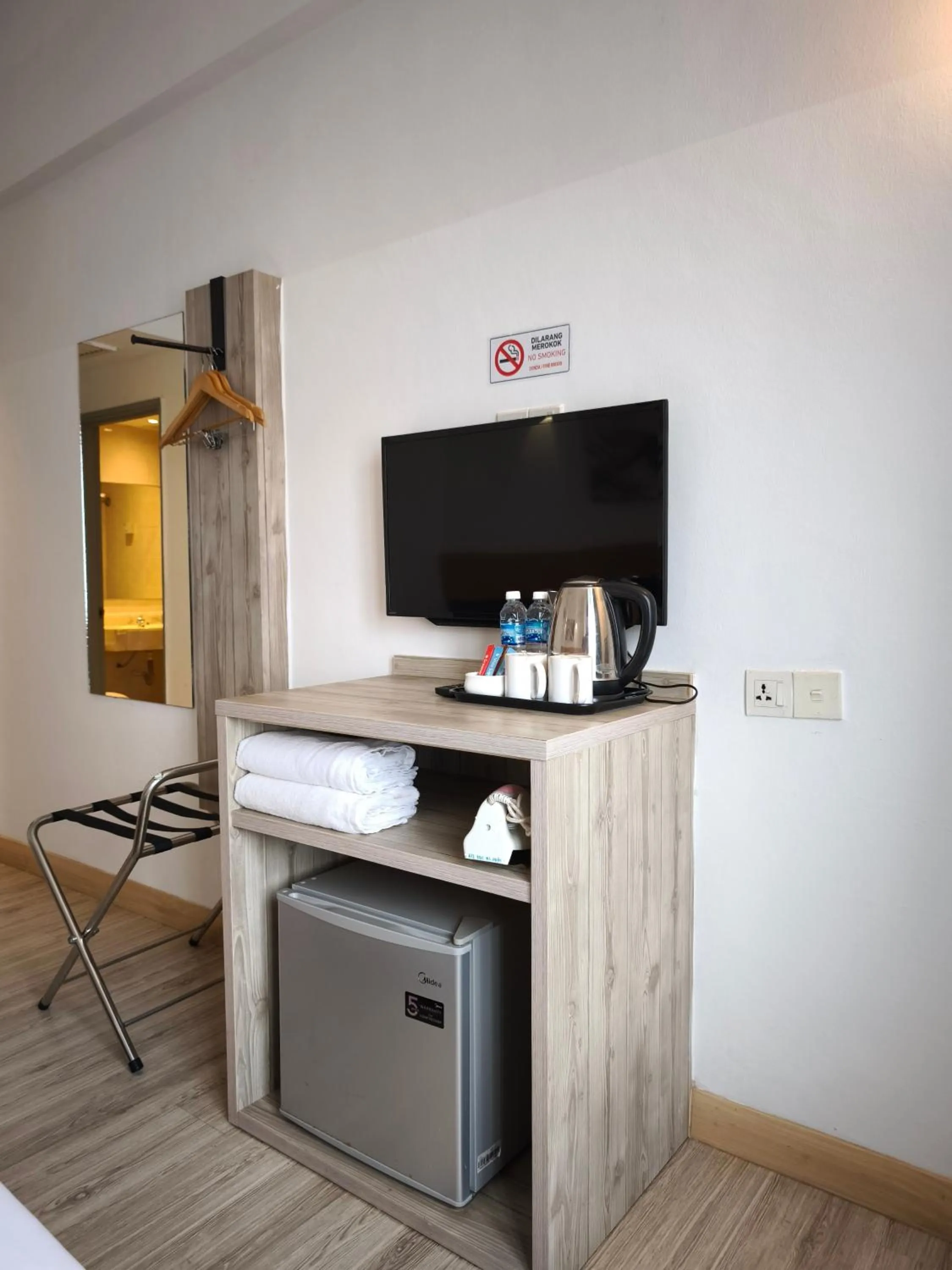 TV and multimedia in Alamis City Kuala Lumpur - Formerly EDC Hotel Kuala Lumpur