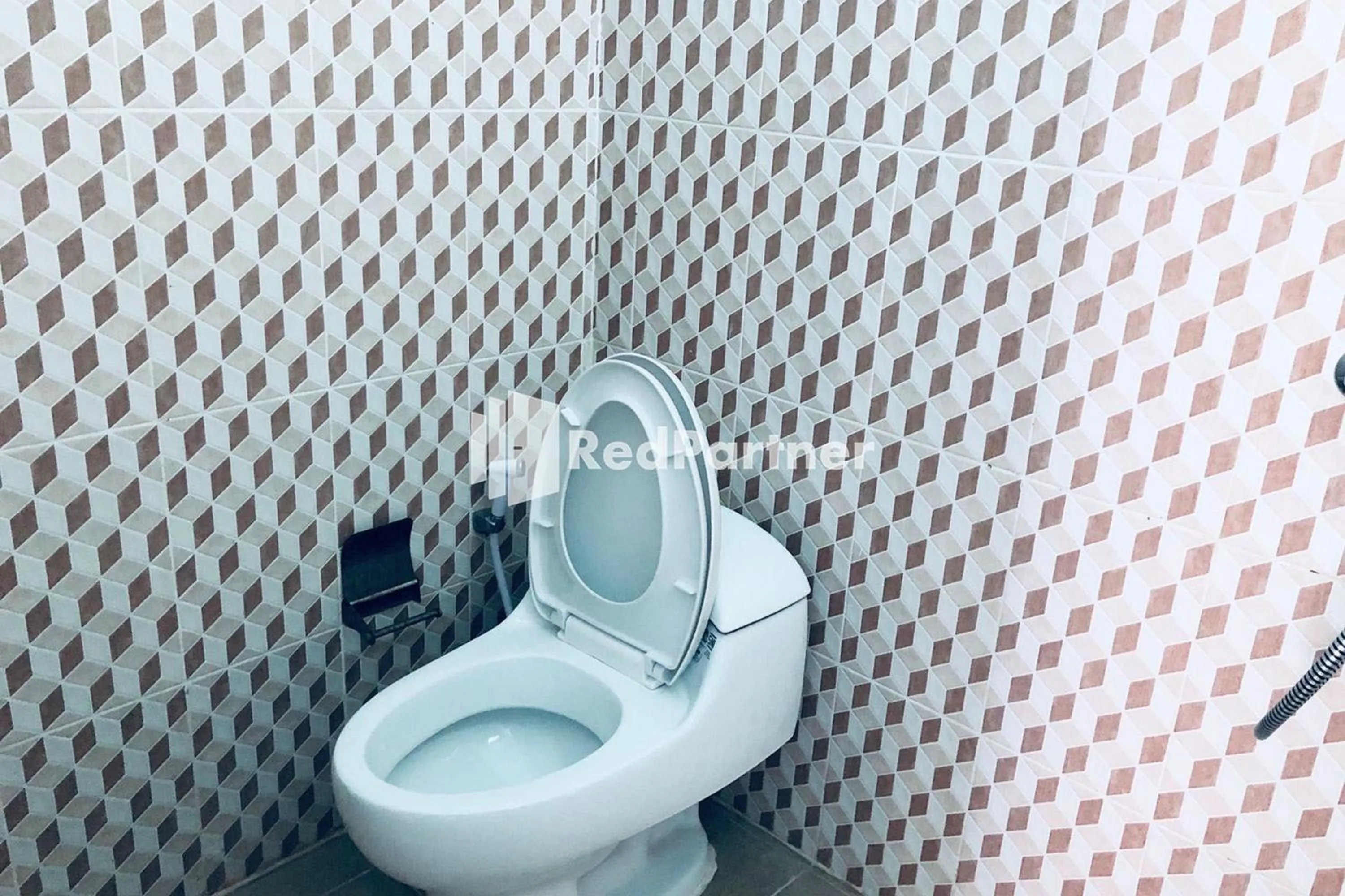 Toilet in Wisma Suci Syariah Polewali Mandar Mitra RedDoorz