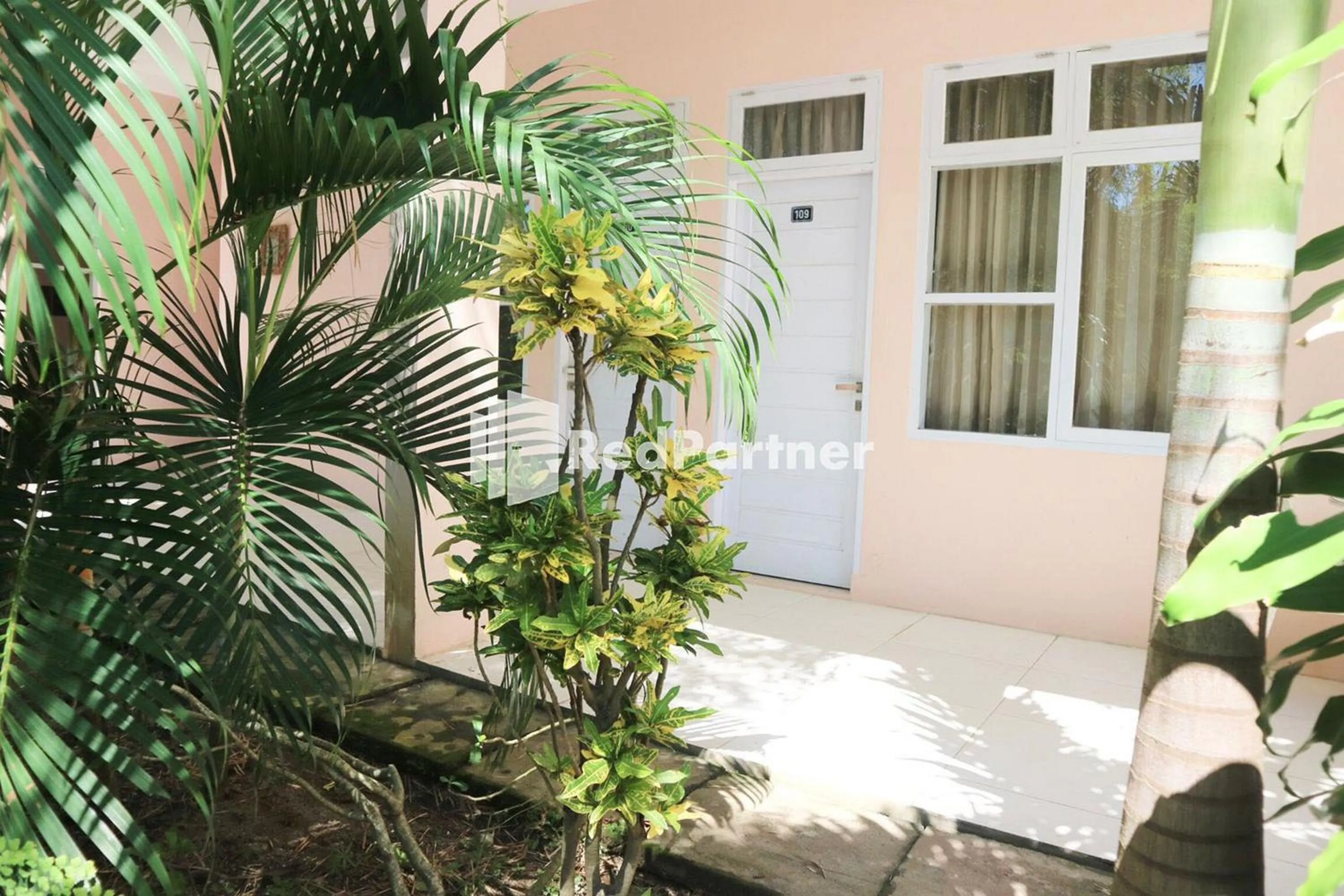 Garden in Wisma Suci Syariah Polewali Mandar Mitra RedDoorz