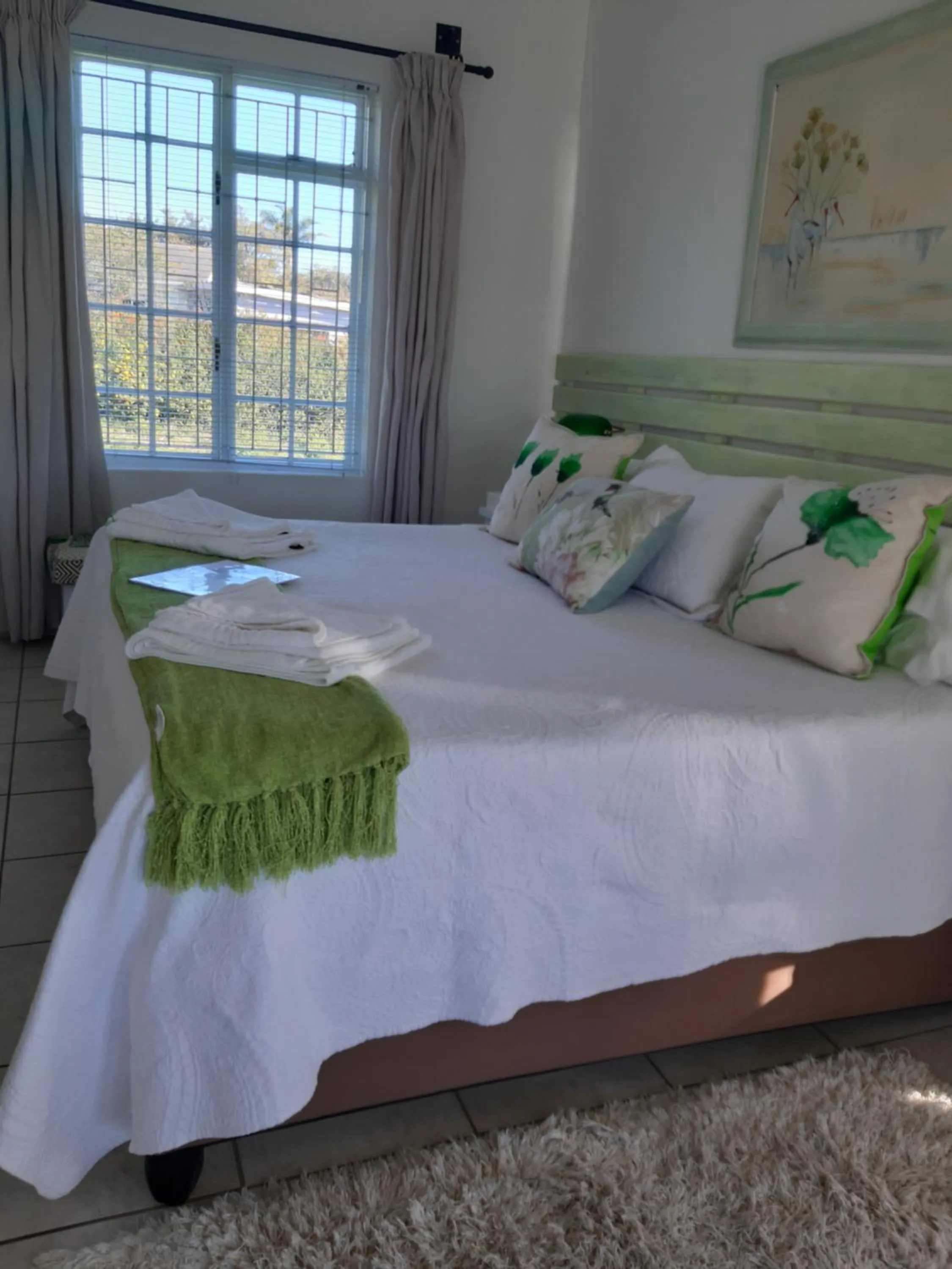 Bedroom, Bed in Franmarel