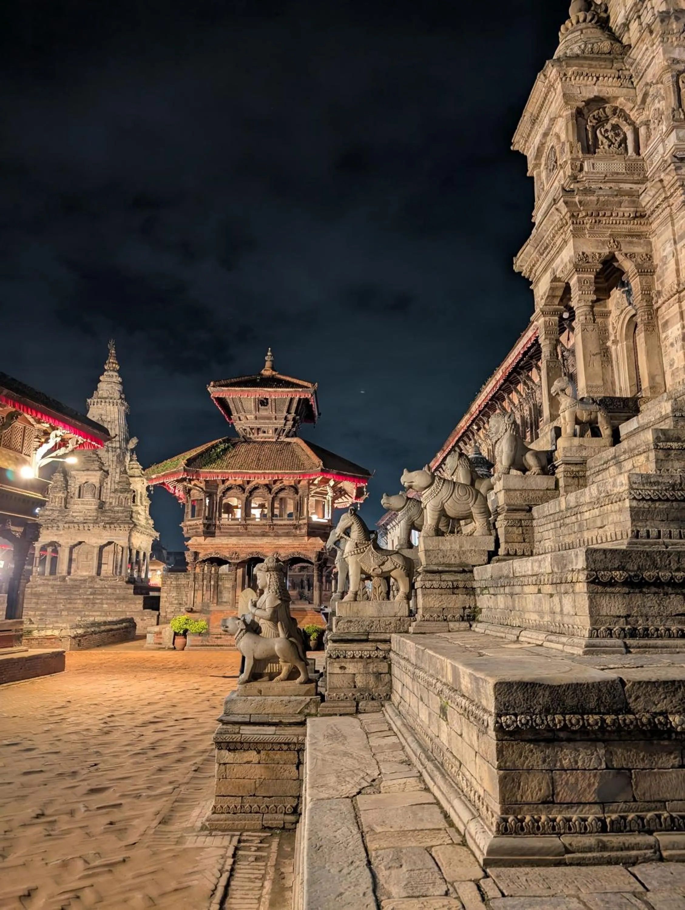 Nearby landmark in Hotel vintage Home