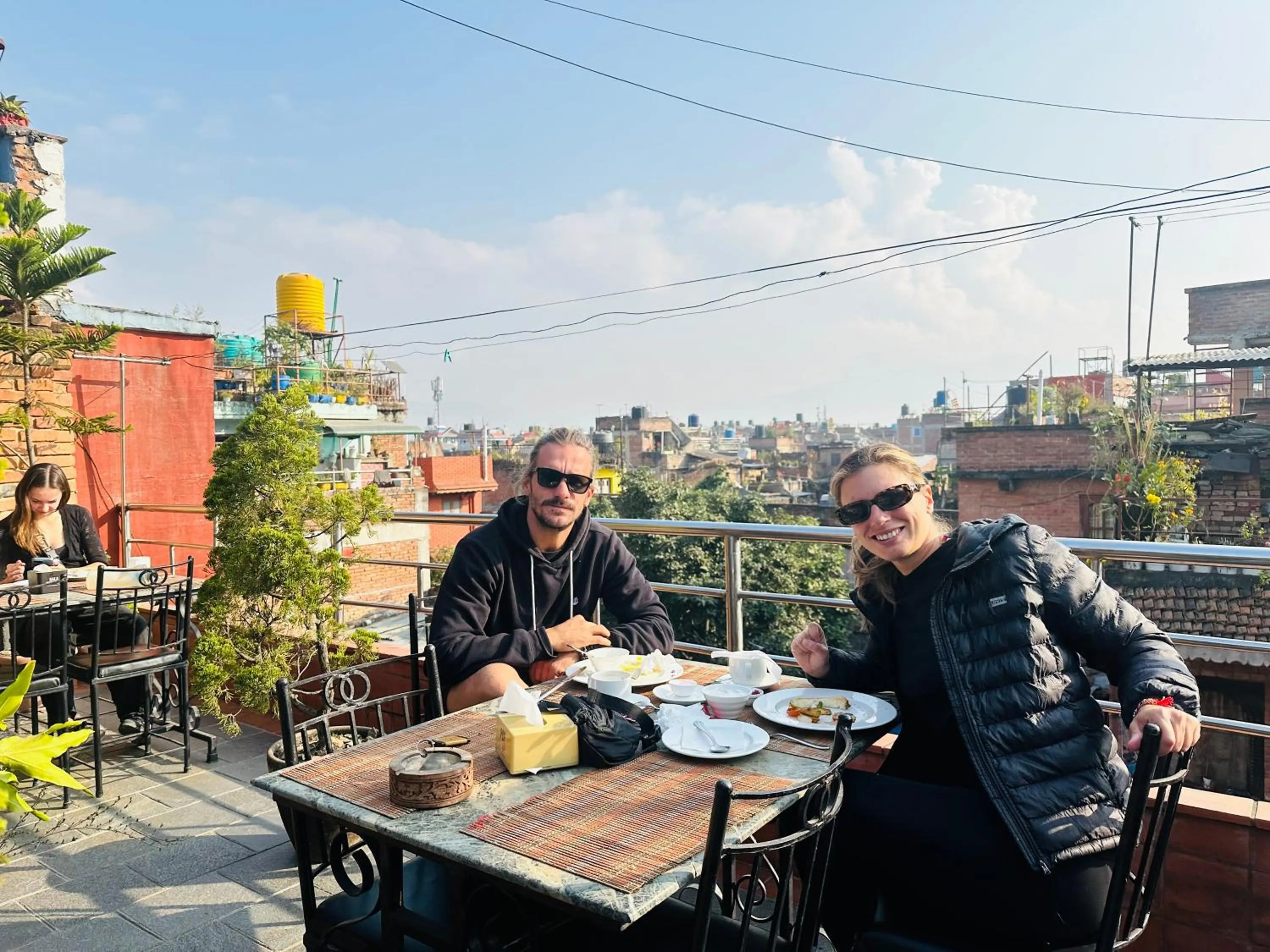 Restaurant/places to eat in Hotel vintage Home