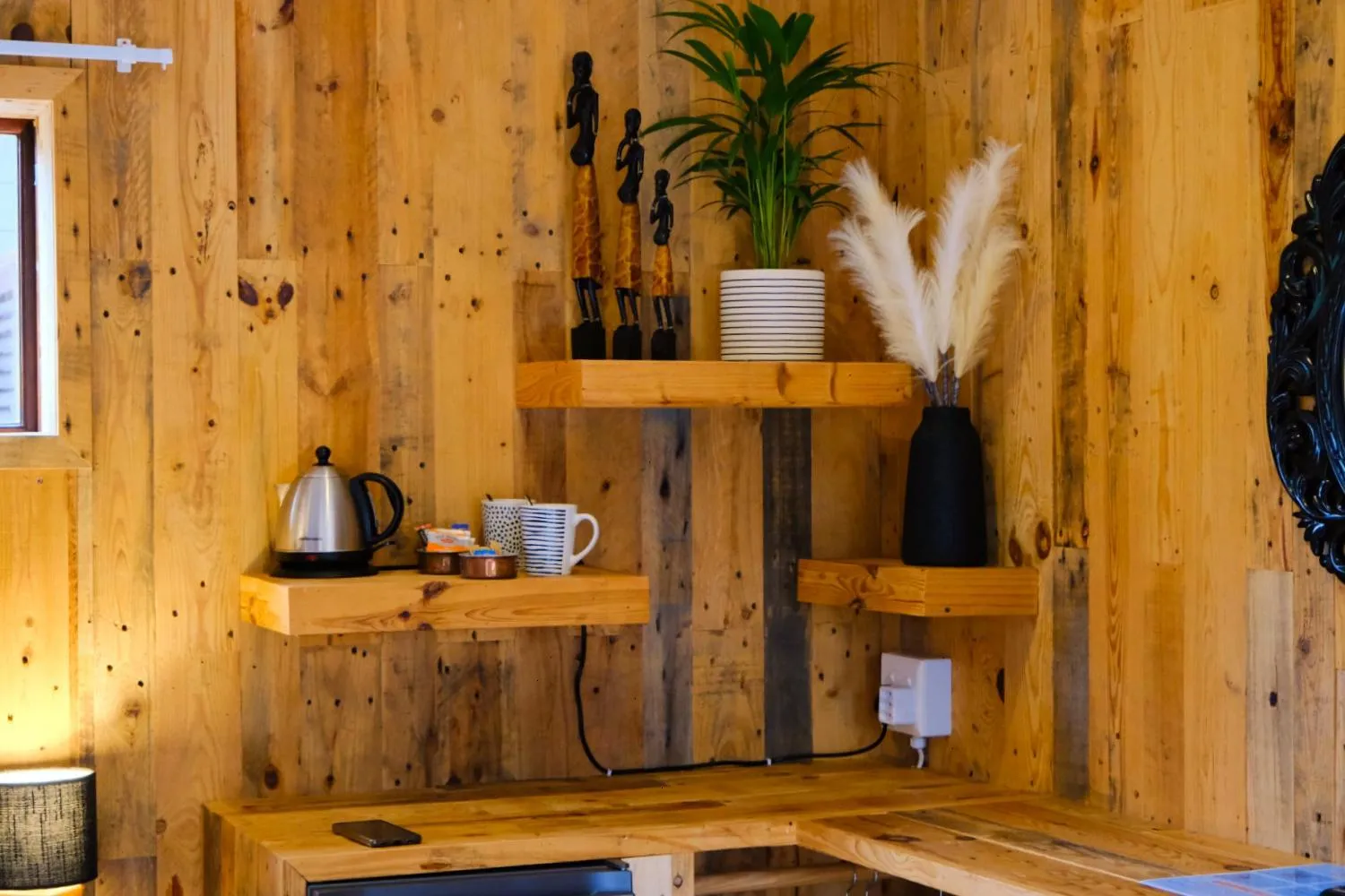 BWHALE guest house B&B