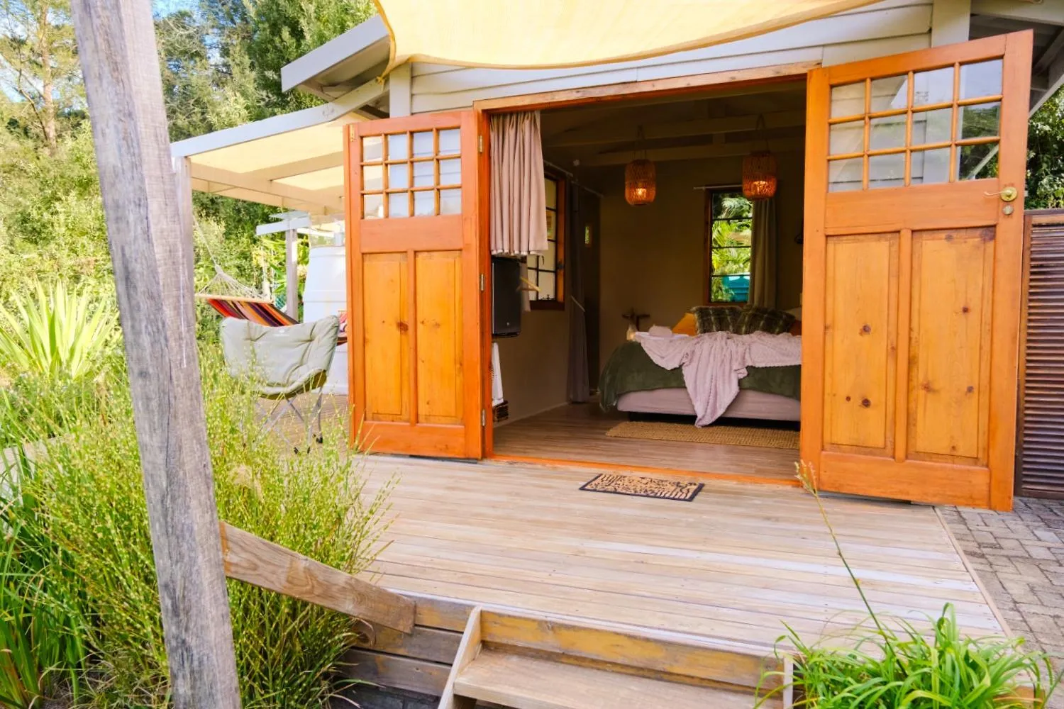 BWHALE guest house B&B