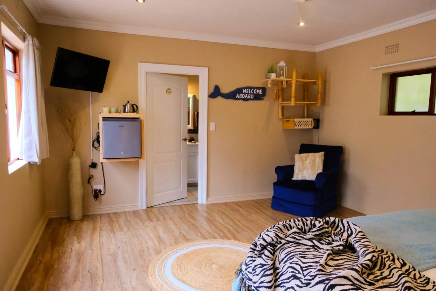 Bed in BWHALE guest house B&B