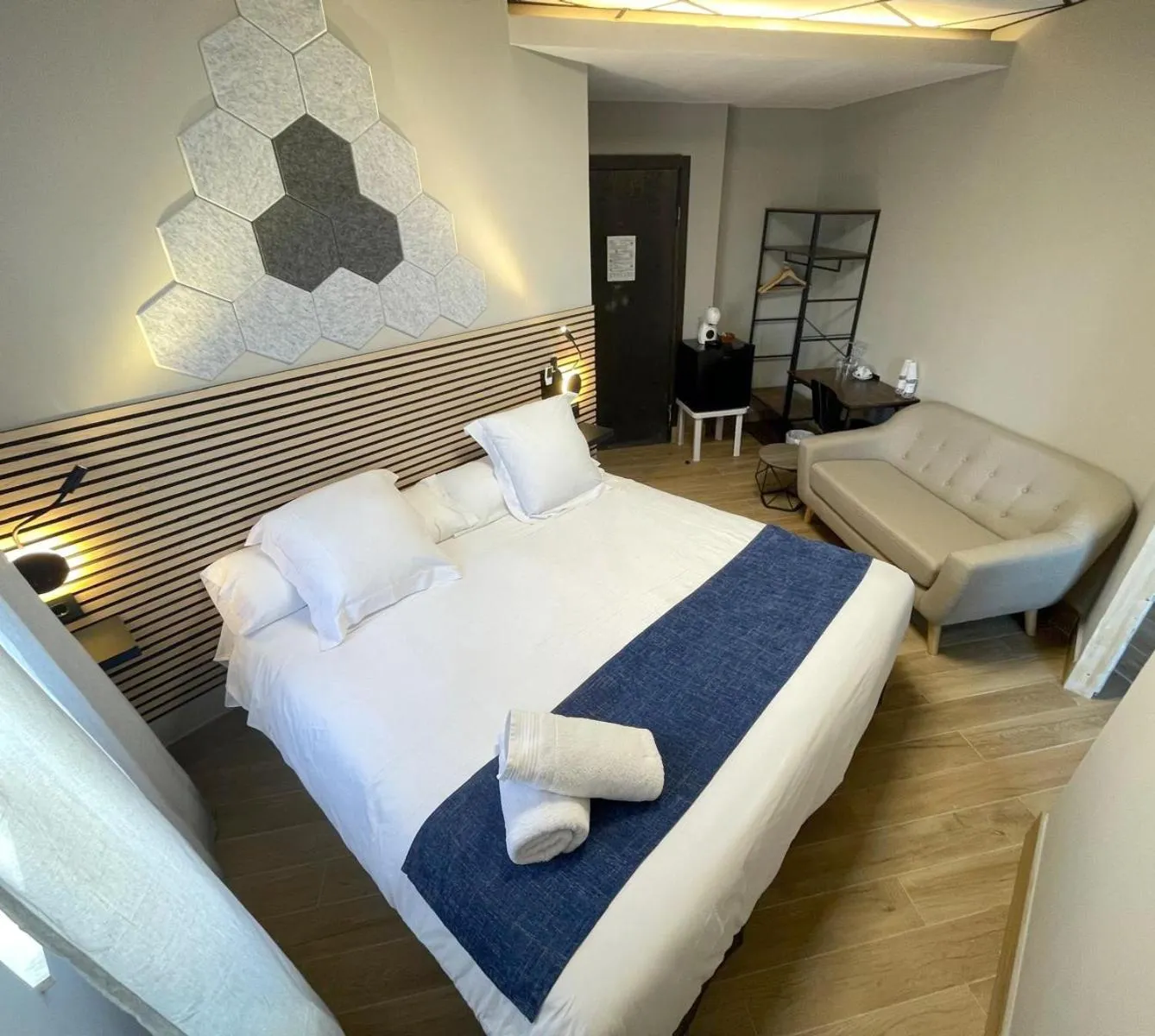 Bed in Hotel Monasterio Granada - Adults Only