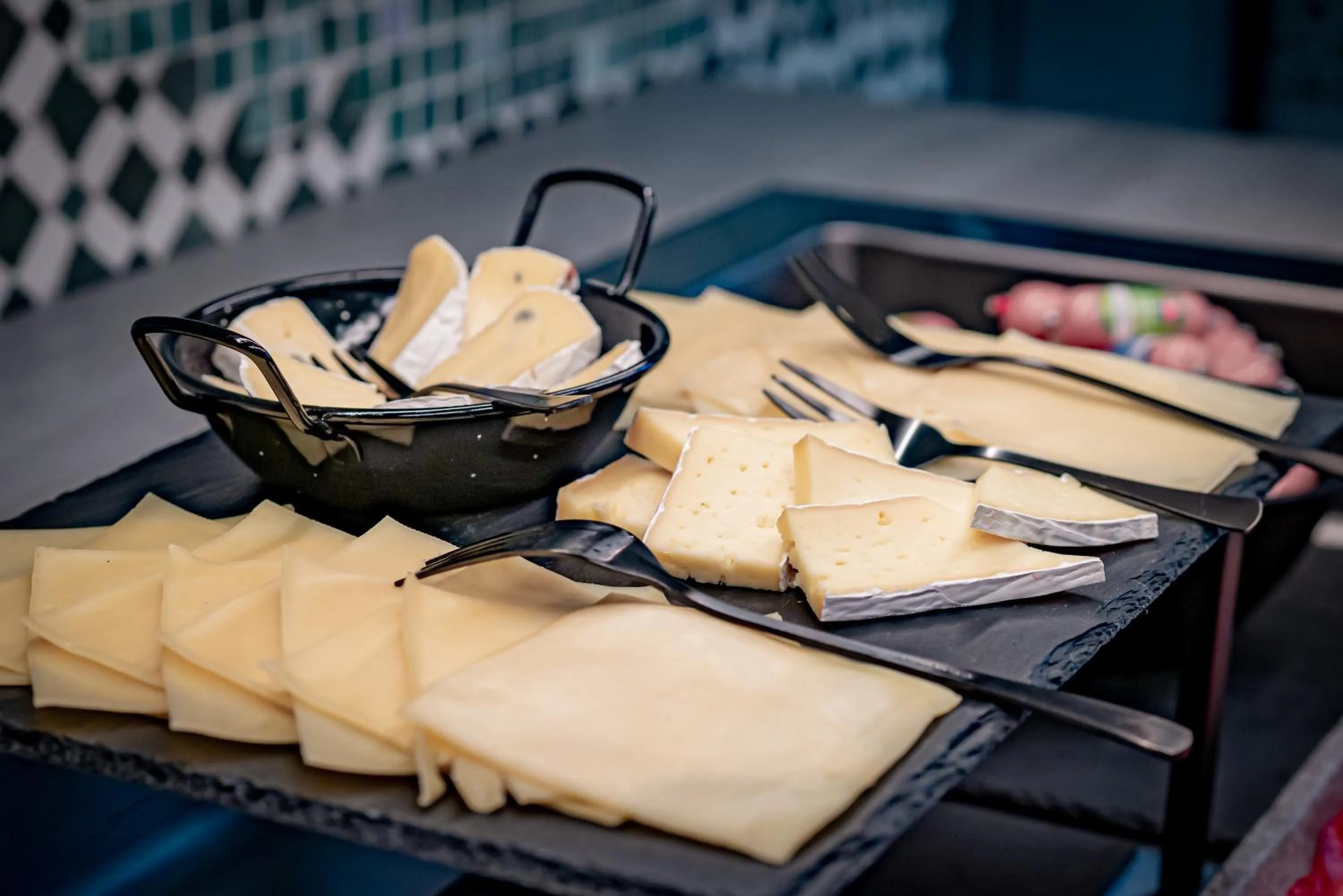 Breakfast in LOGINN Hotel Stuttgart Zuffenhausen