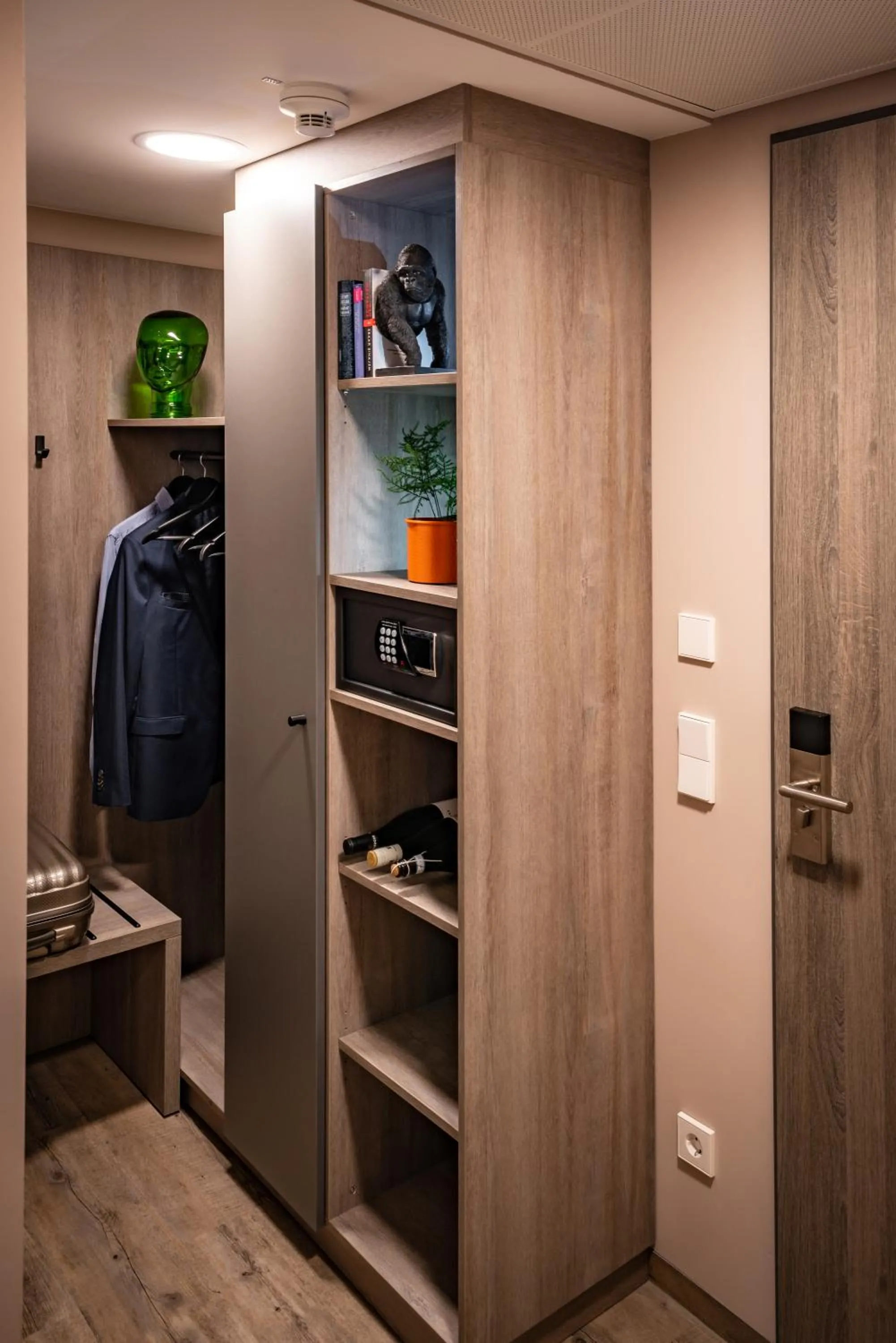 Photo of the whole room in LOGINN Hotel Stuttgart Zuffenhausen