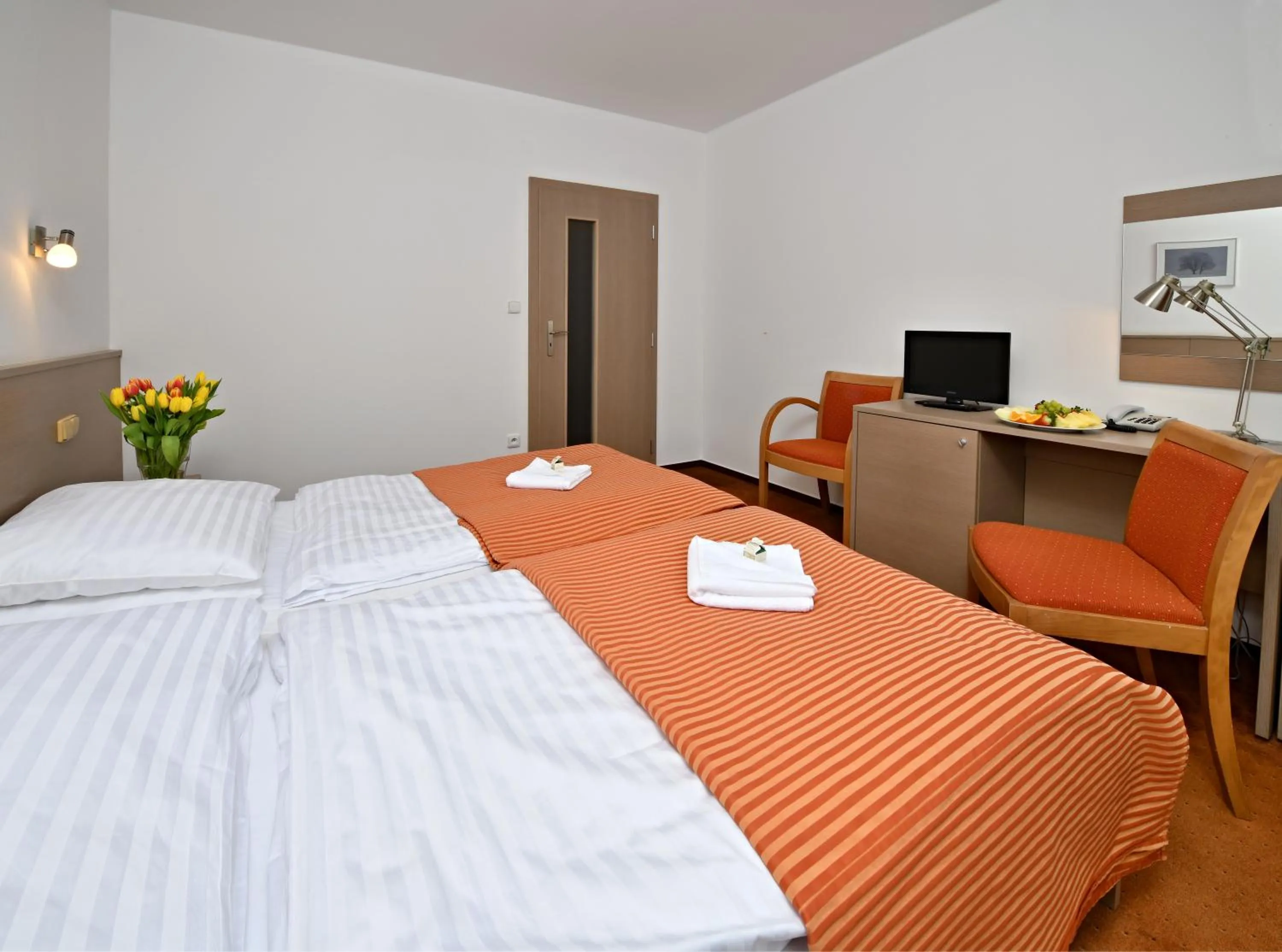 Bed in LH Parkhotel Hluboka Nad Vltavou Congress & Wellness