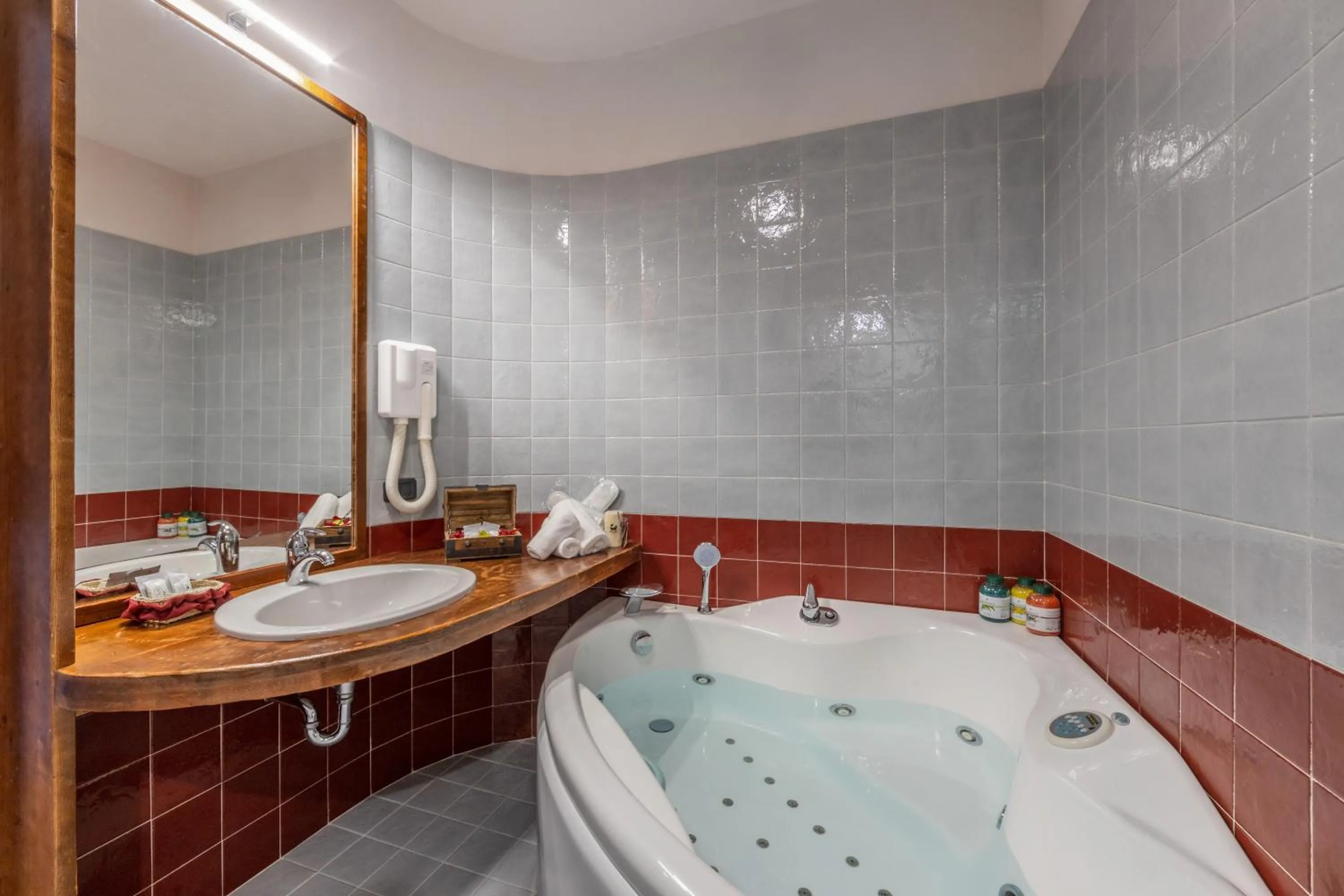 Steam room in Garden Wellness Hotel S