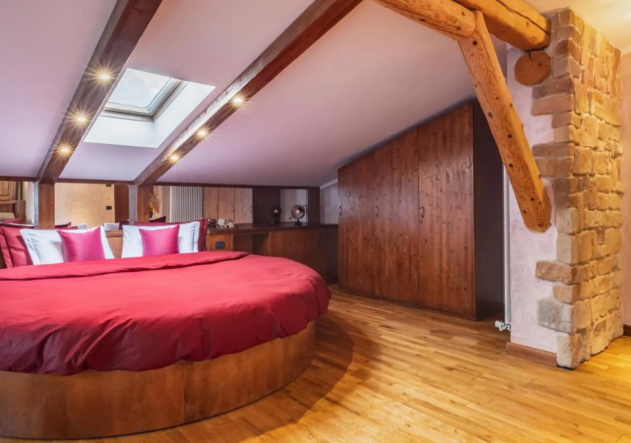 Bed in Garden Wellness Hotel S