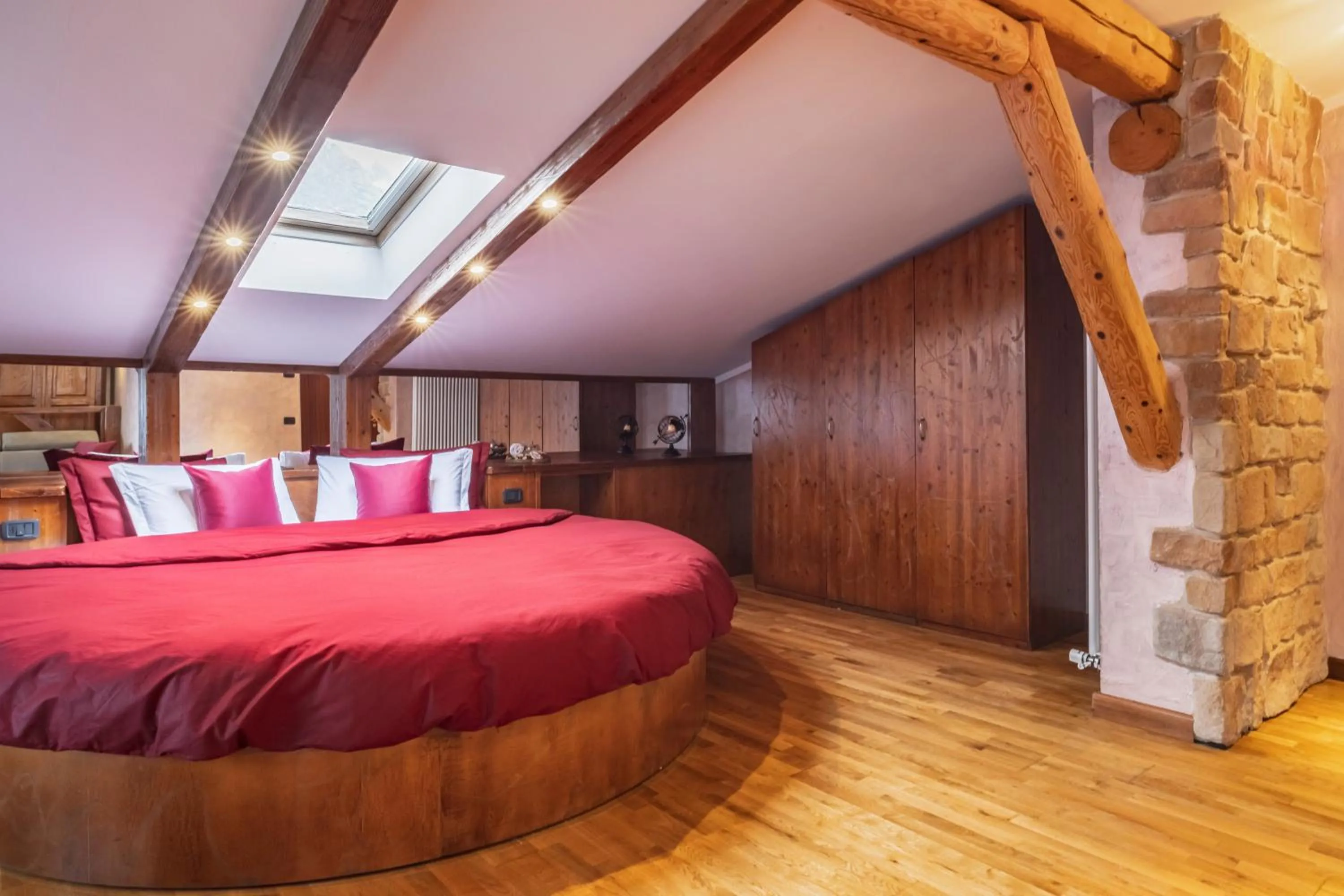 Bed in Garden Wellness Hotel S