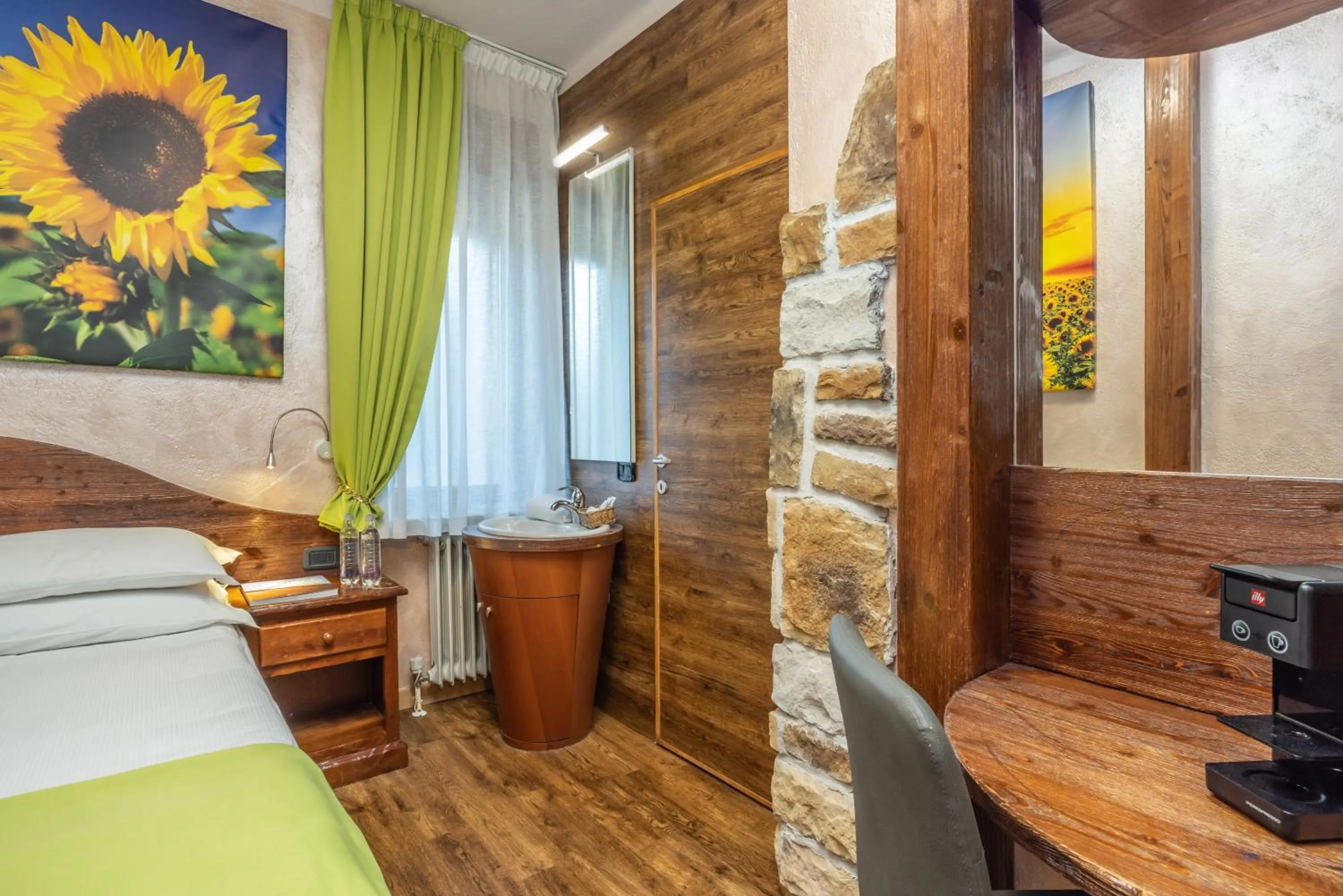 Bedroom, Bed in Garden Wellness Hotel S