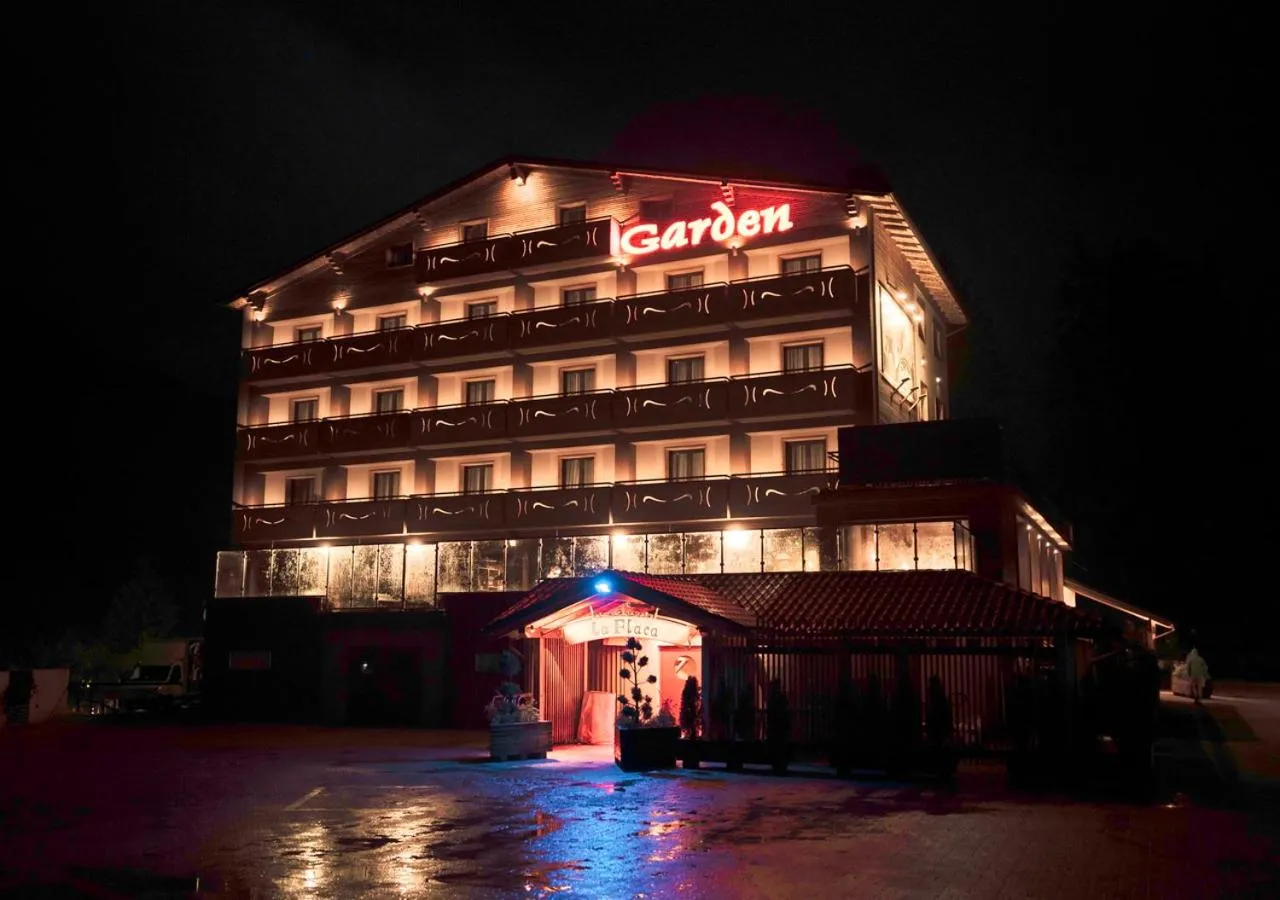 Property building in Garden Wellness Hotel S