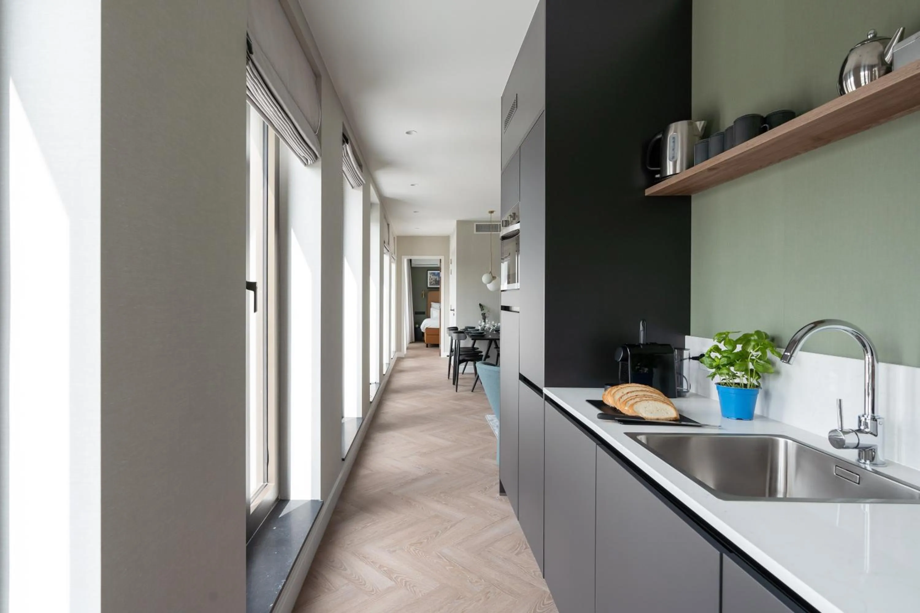 Kitchen or kitchenette in YAYS Antwerp Opera by Numa