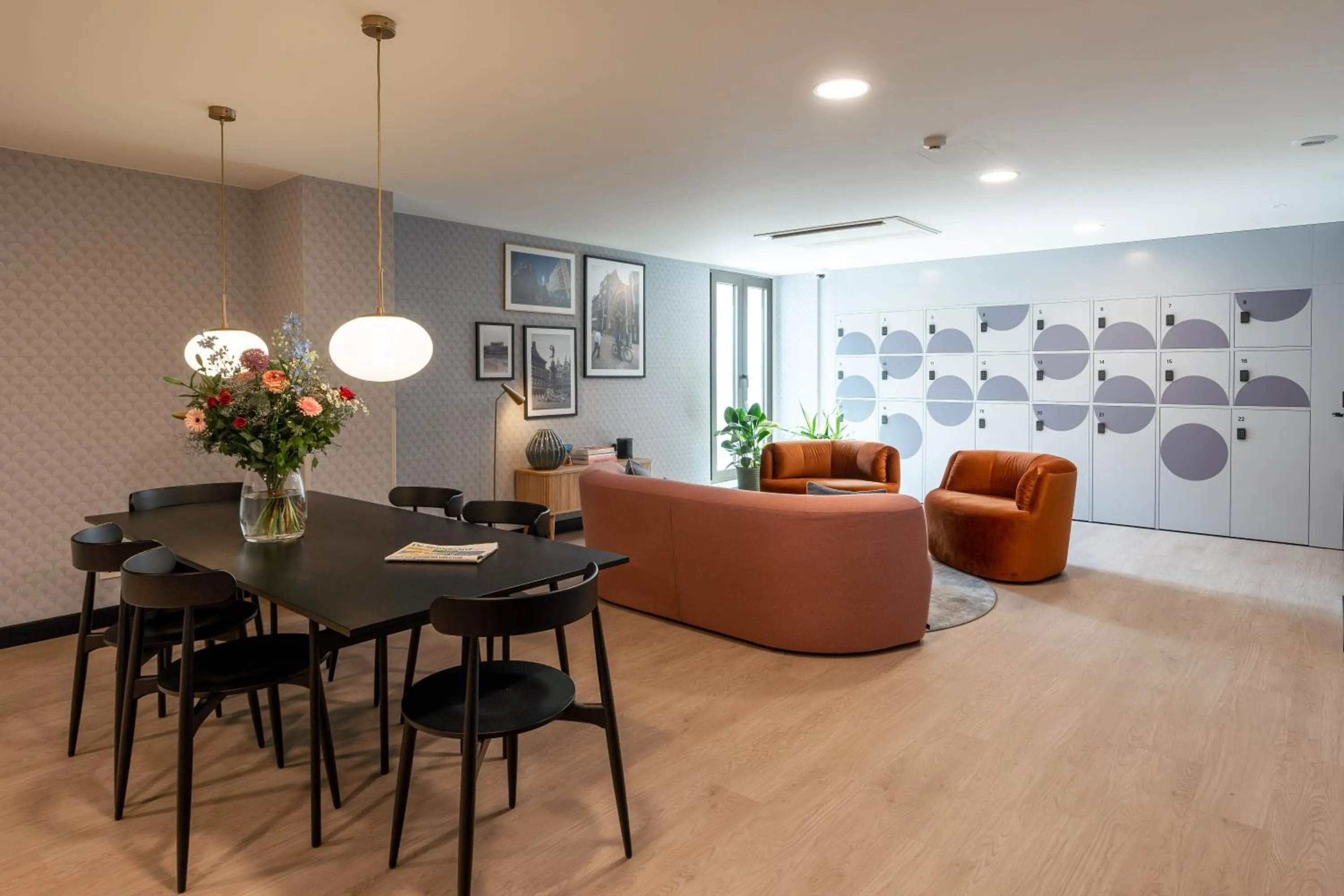 Lobby or reception in YAYS Antwerp Opera by Numa