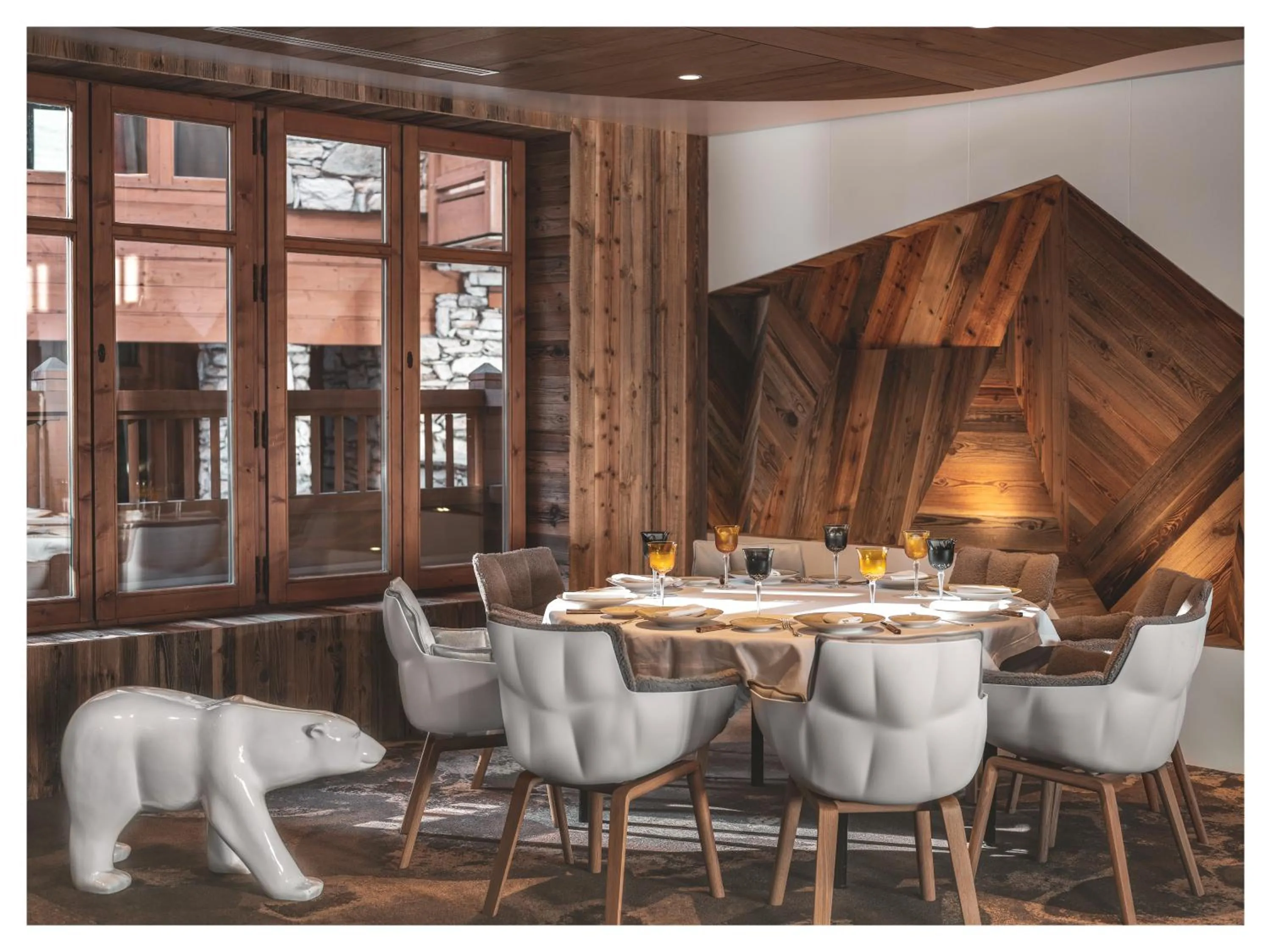 Restaurant/places to eat in Hôtel Les Barmes De l'Ours