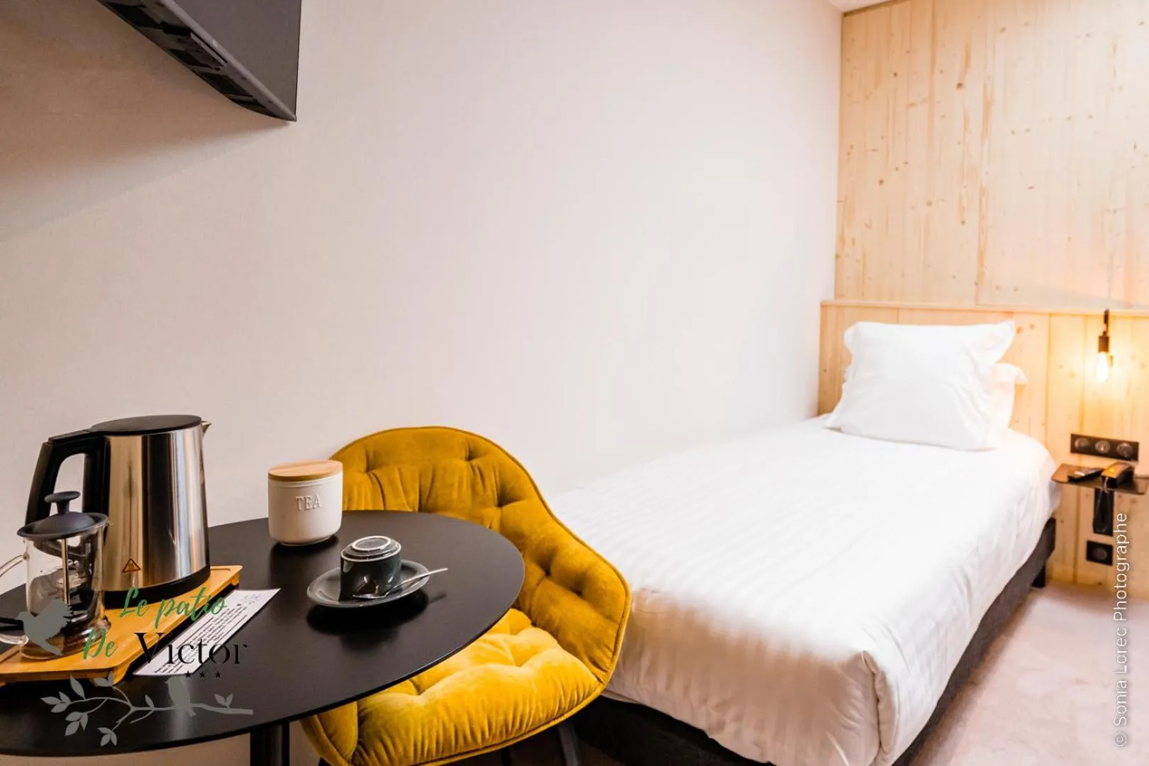 Bed in Hôtel Le Patio de Victor, Lorient