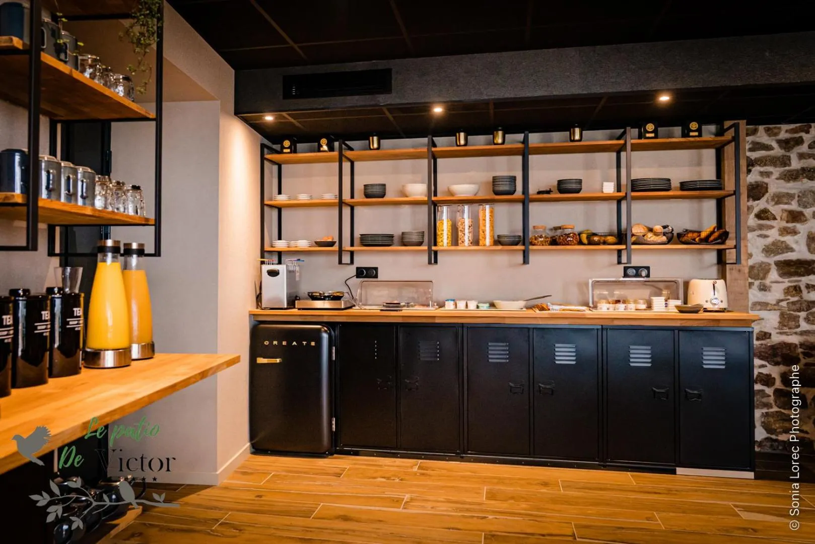 Breakfast in Hôtel Le Patio de Victor, Lorient