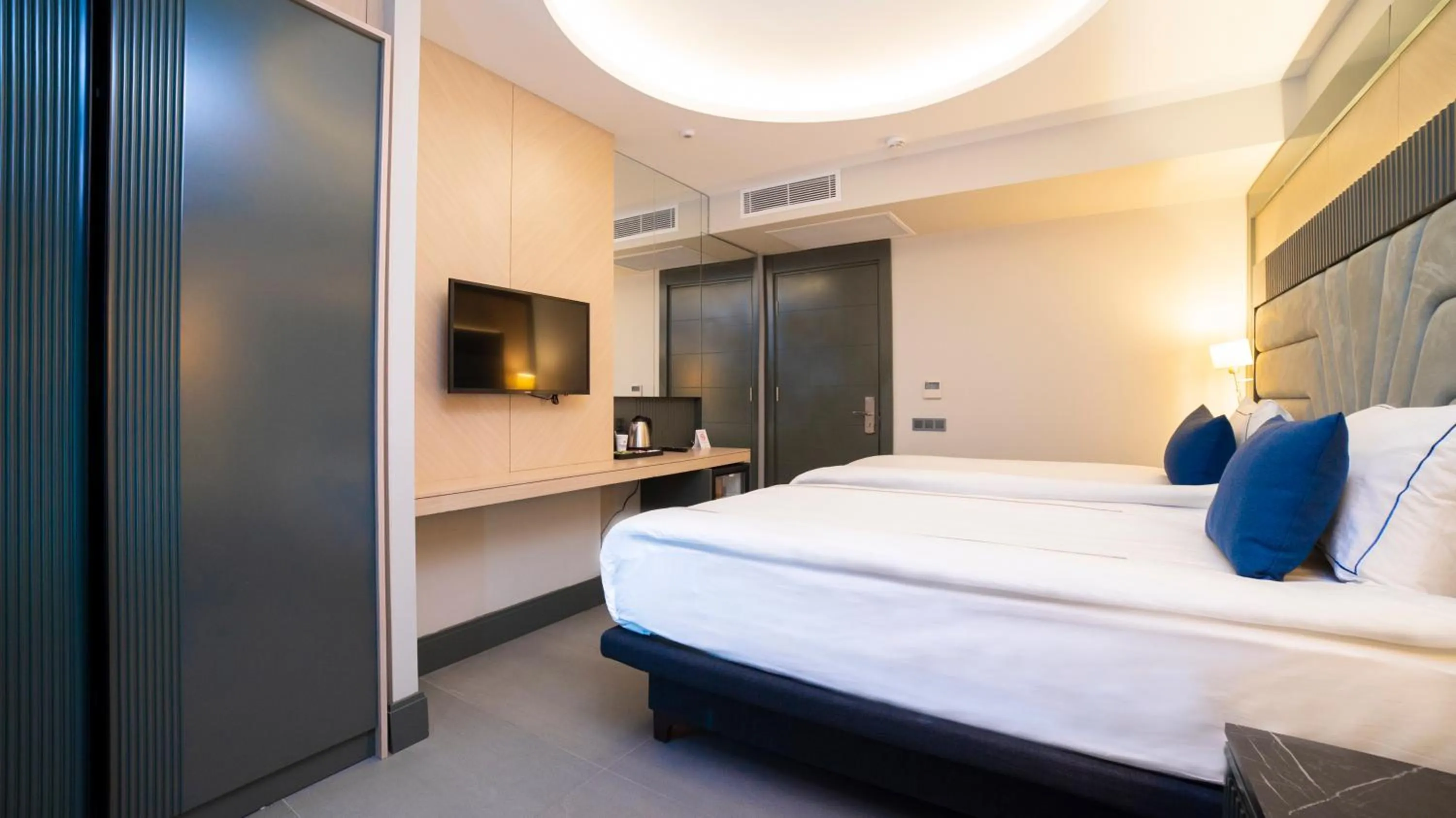 Bed in Türkay Hotel