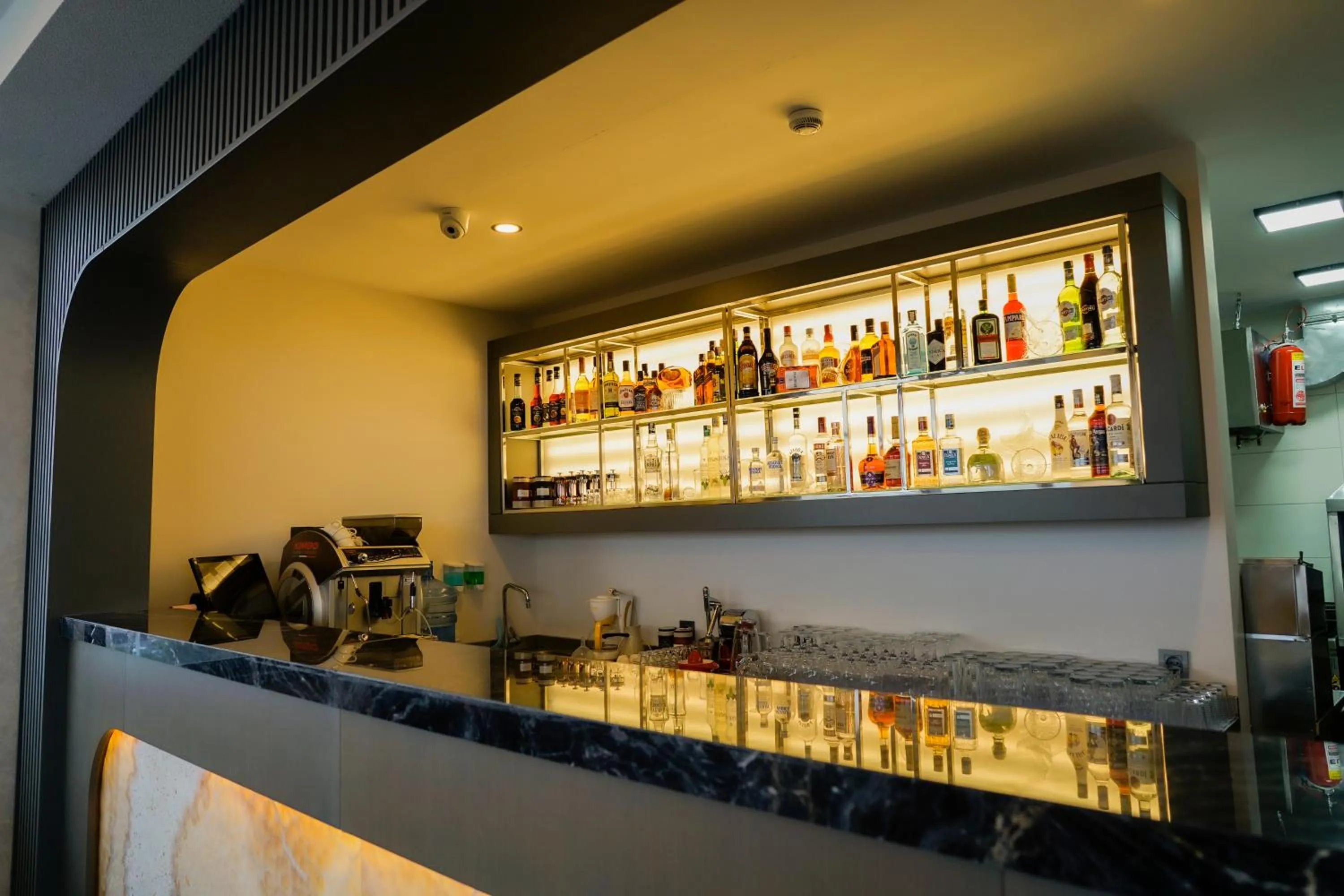 Restaurant/places to eat in Türkay Hotel