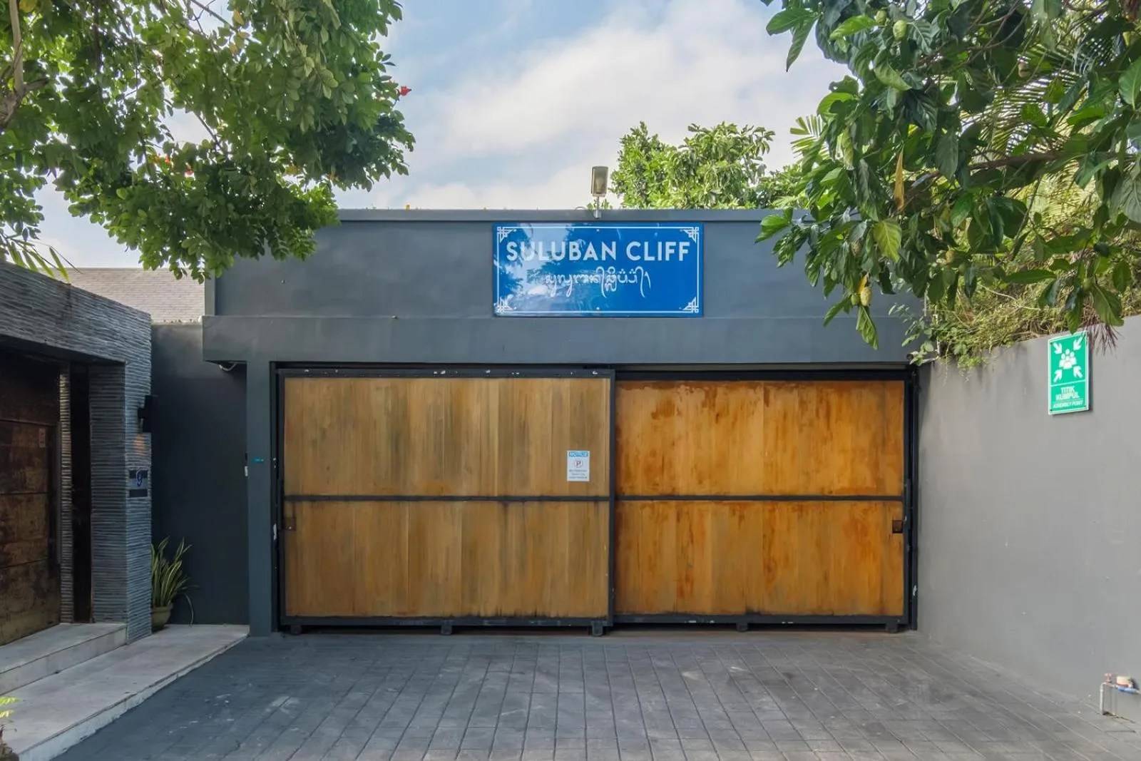 Facade/entrance in Suluban Cliff Bali Villa