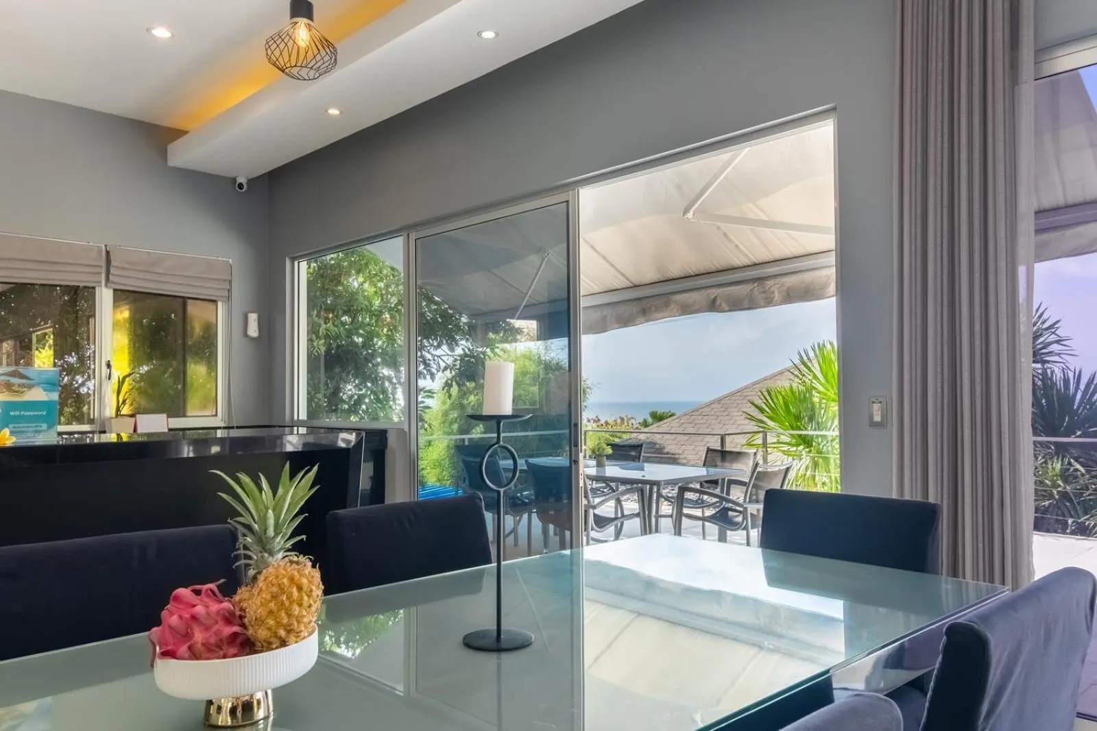 Living room in Suluban Cliff Bali Villa