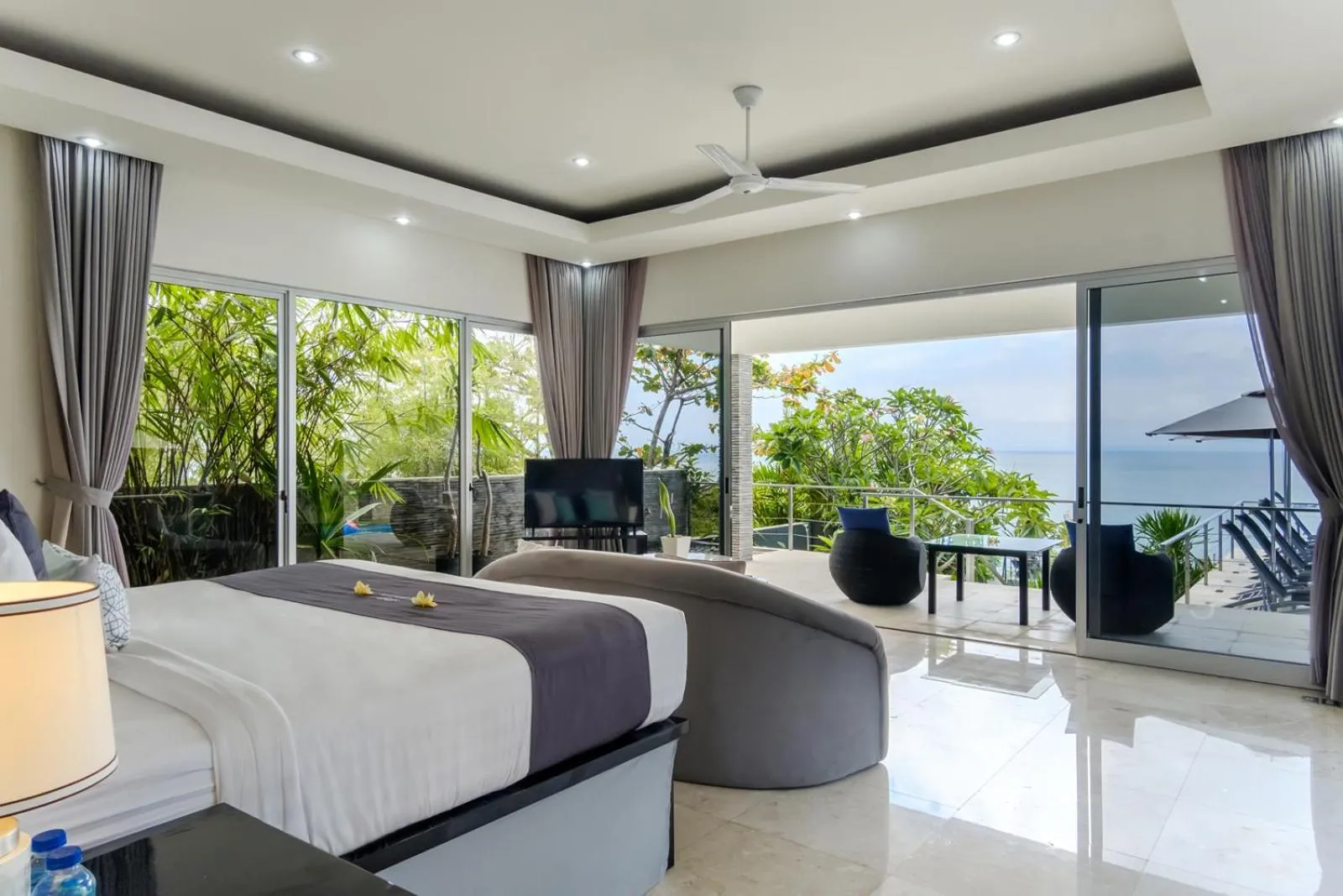 Bedroom, Bed in Suluban Cliff Bali Villa