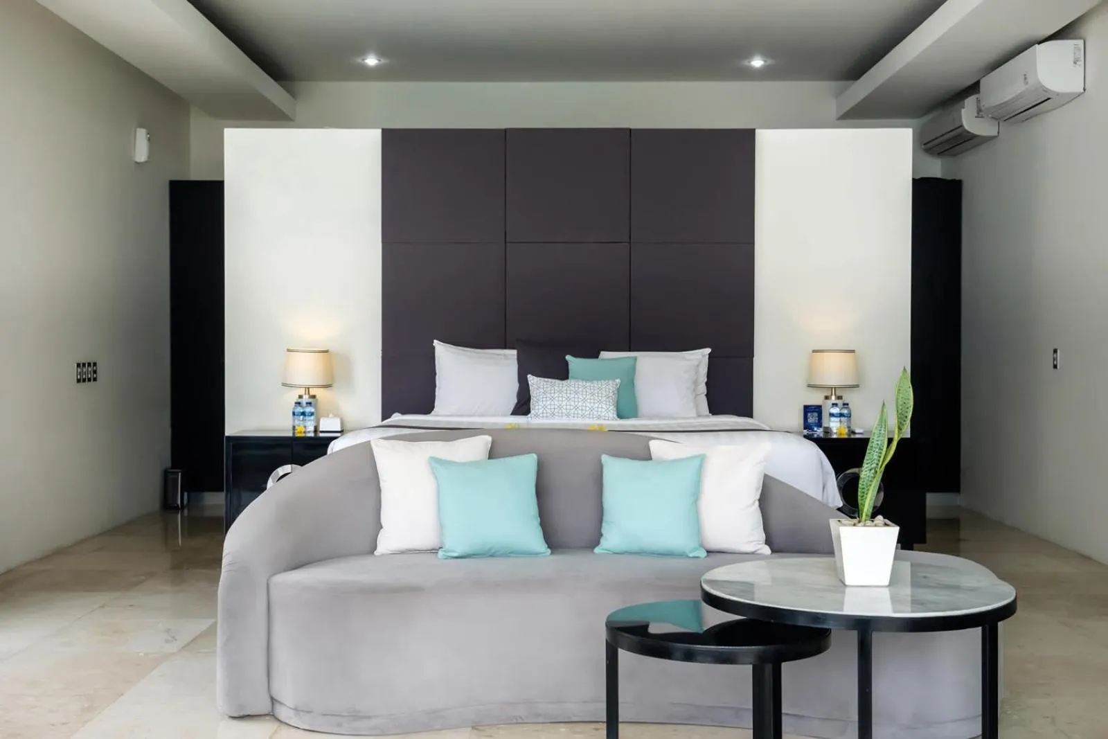 Bedroom, Bed in Suluban Cliff Bali Villa