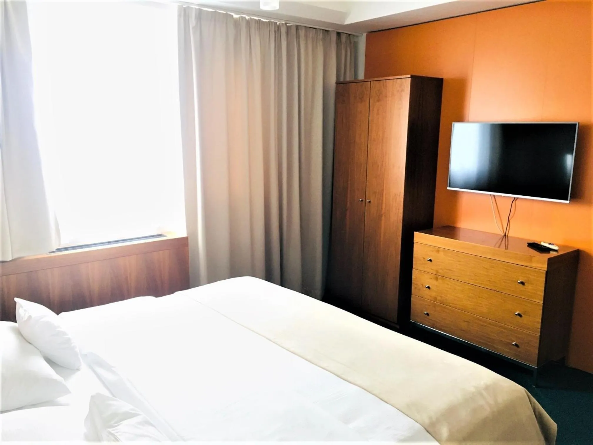 Bedroom, Bed in Hotel Continental