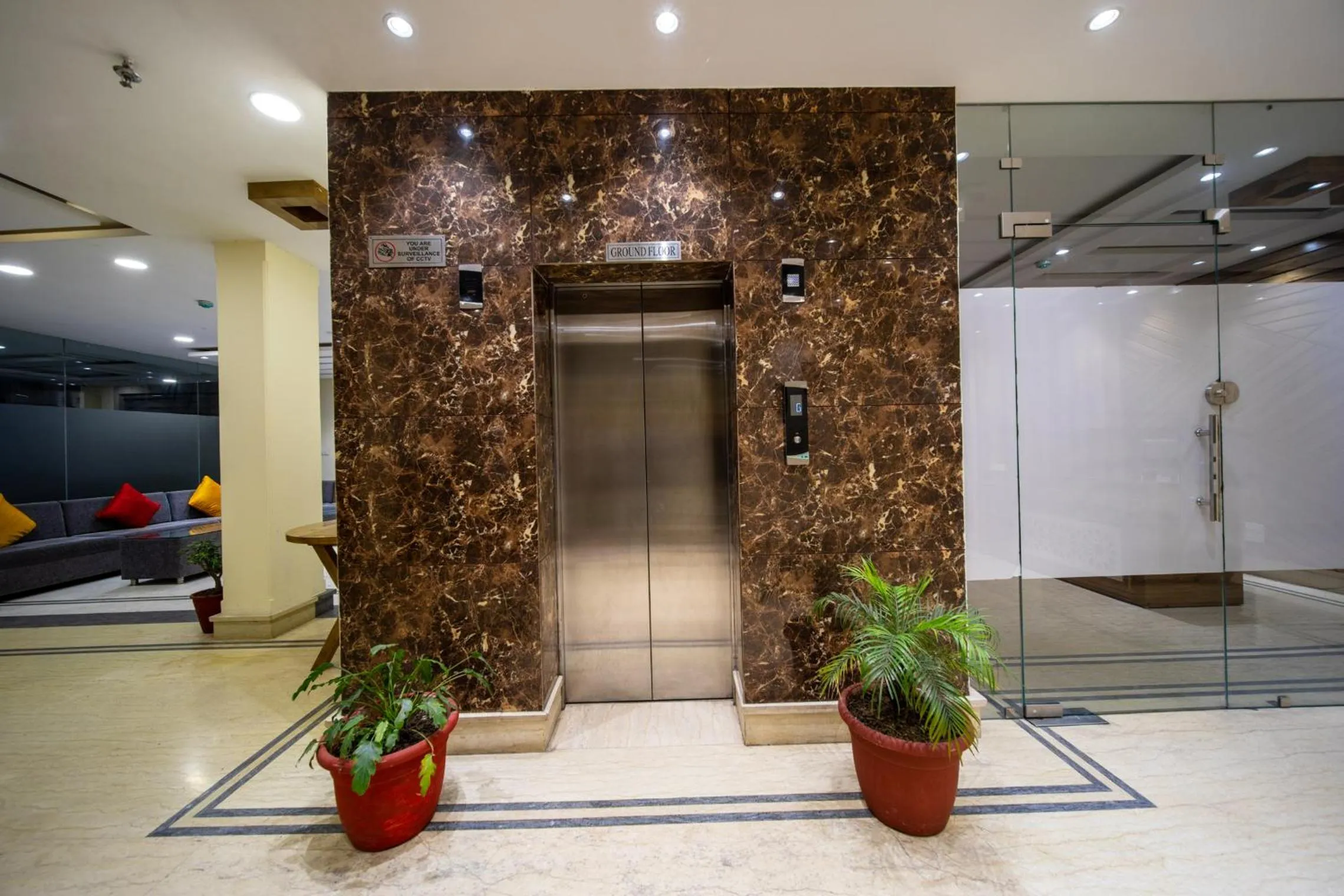 elevator in Tripli Hotels Shivaay