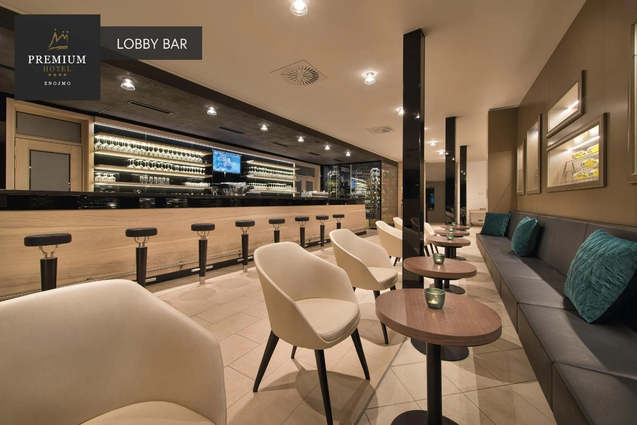 Restaurant/places to eat in PREMIUM Wellness & Wine Hotel Znojmo