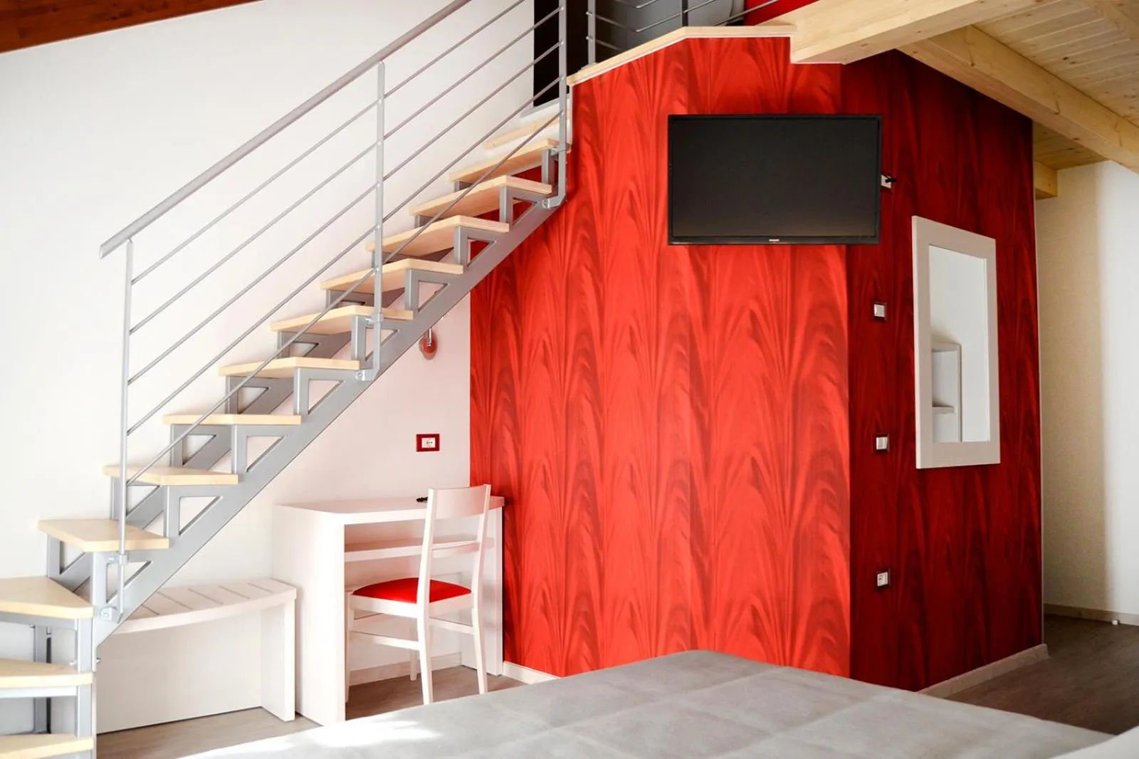 Photo of the whole room in B&B Seventy Design