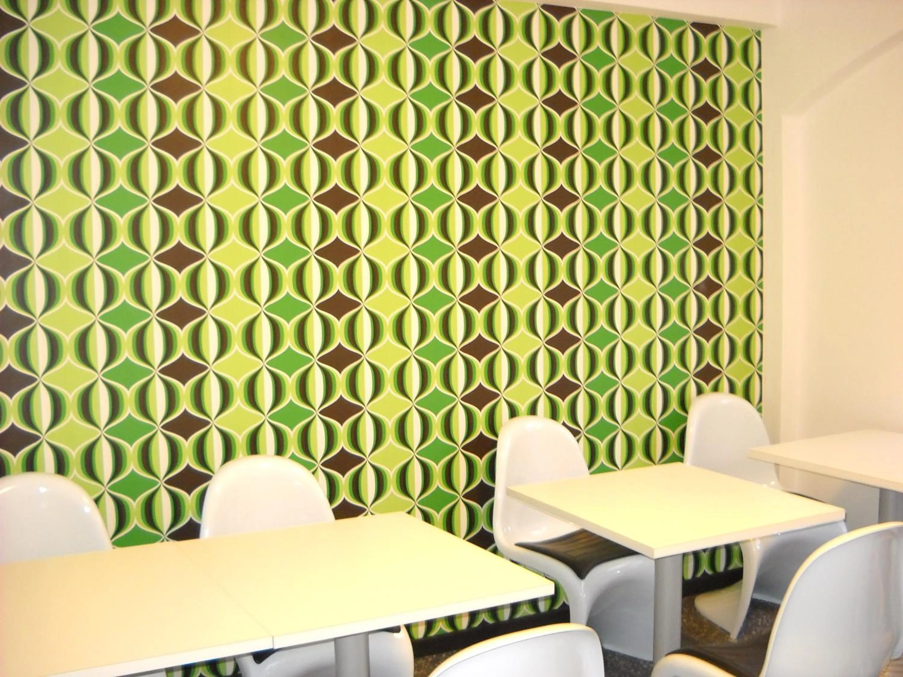 Restaurant/places to eat in B&B Seventy Design