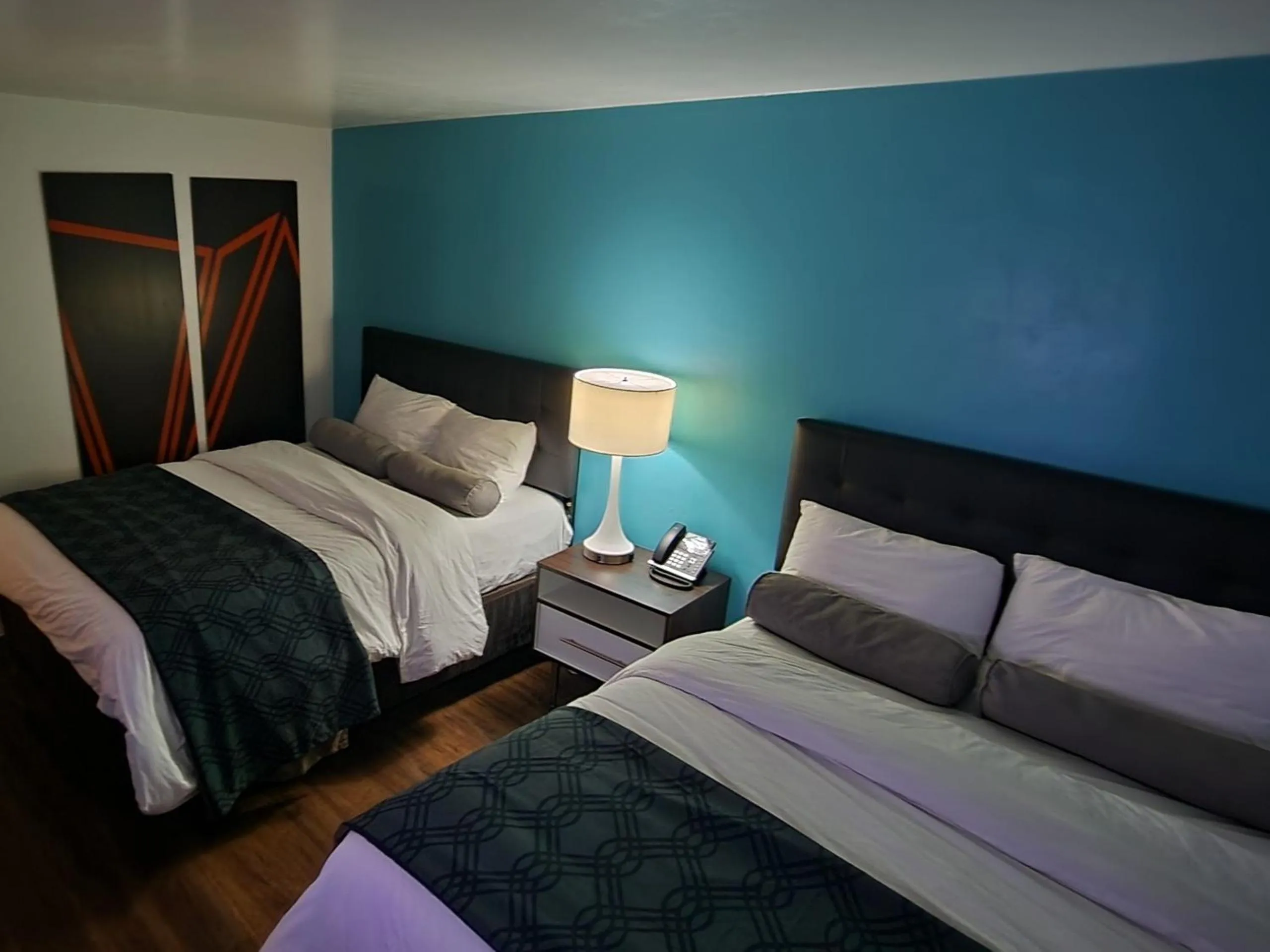 Bed in B&J HOTEL AND APARTMENTS