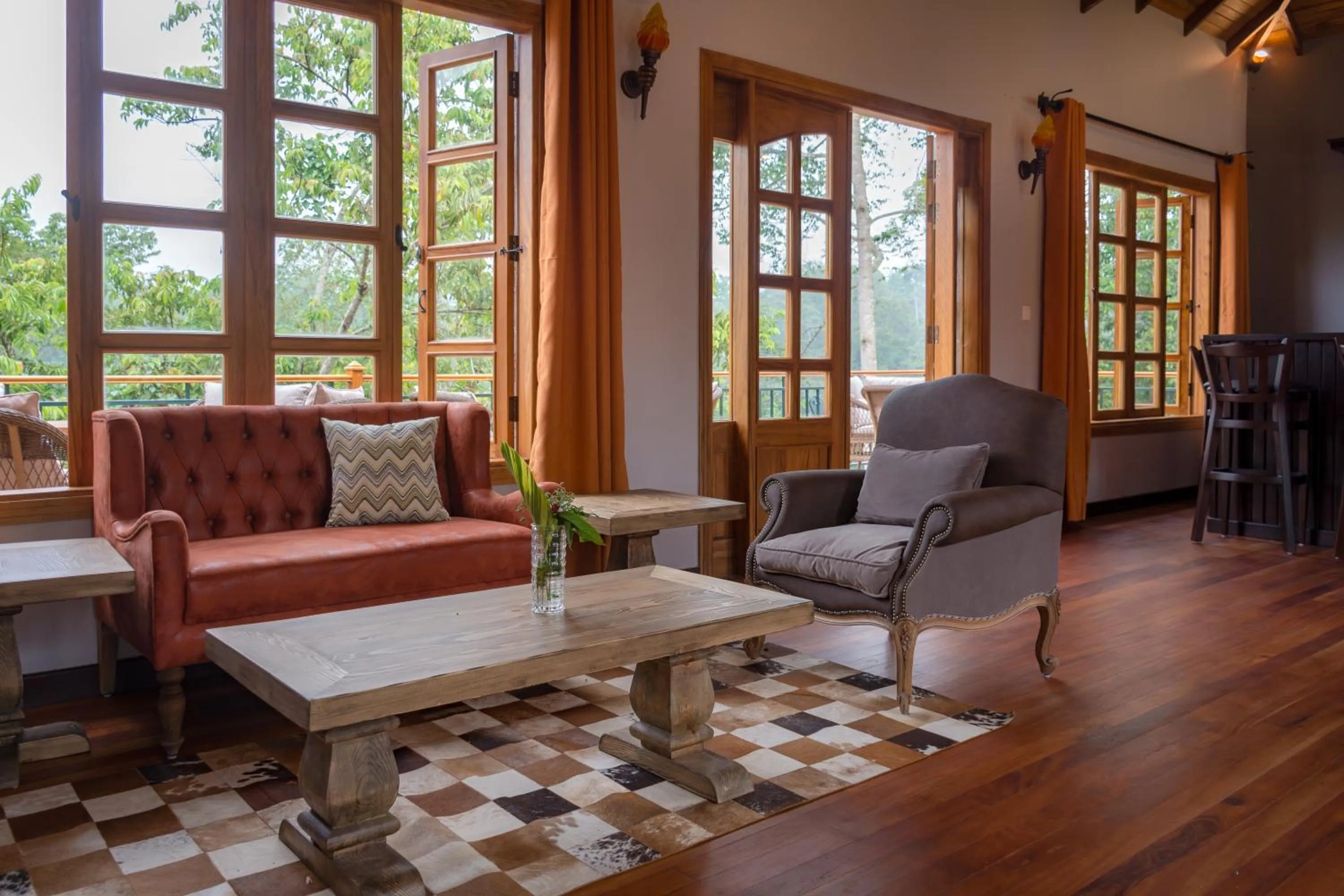 Lounge or bar in Chimpundu Lodge