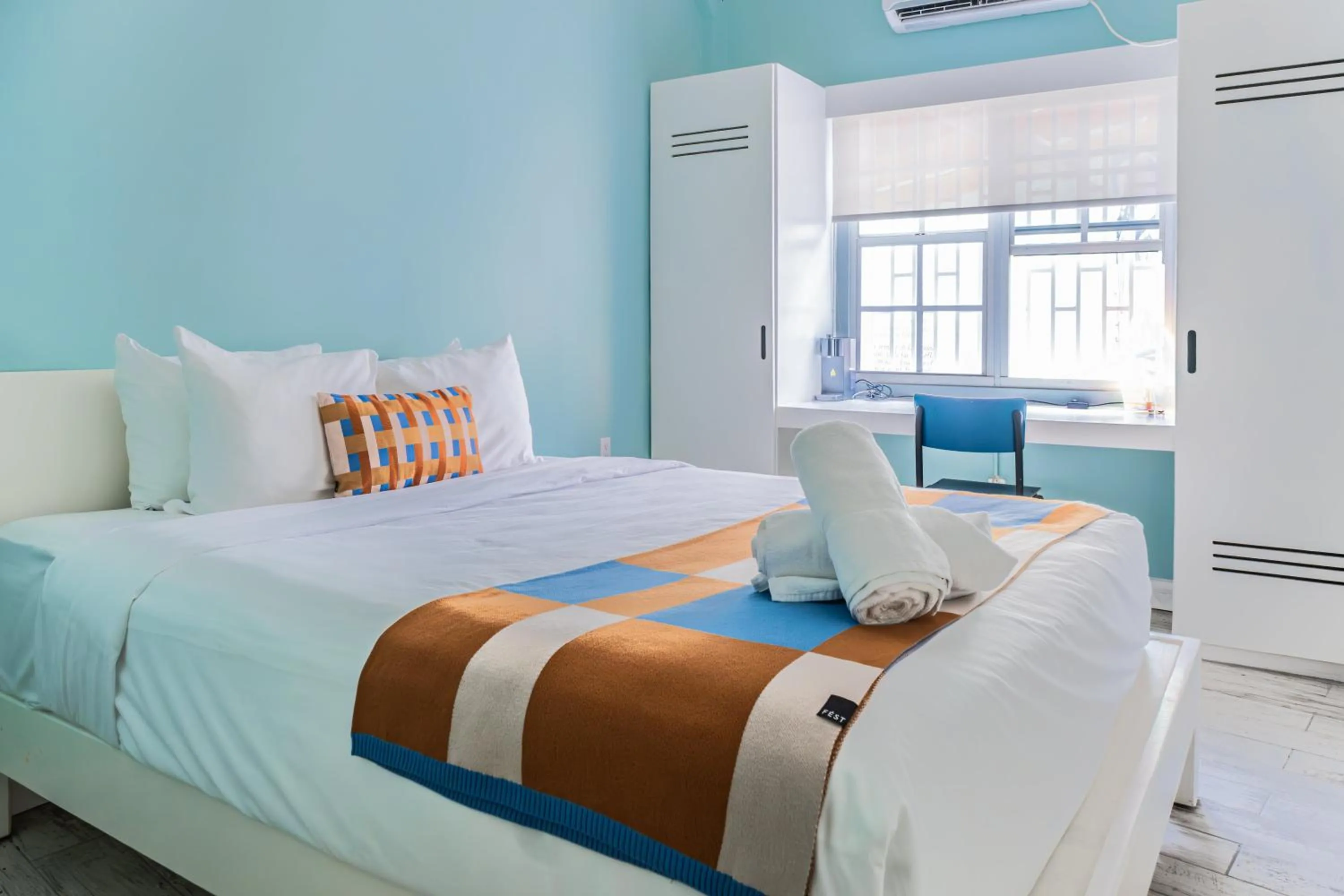 Bedroom, Bed in The Freedom Hotel