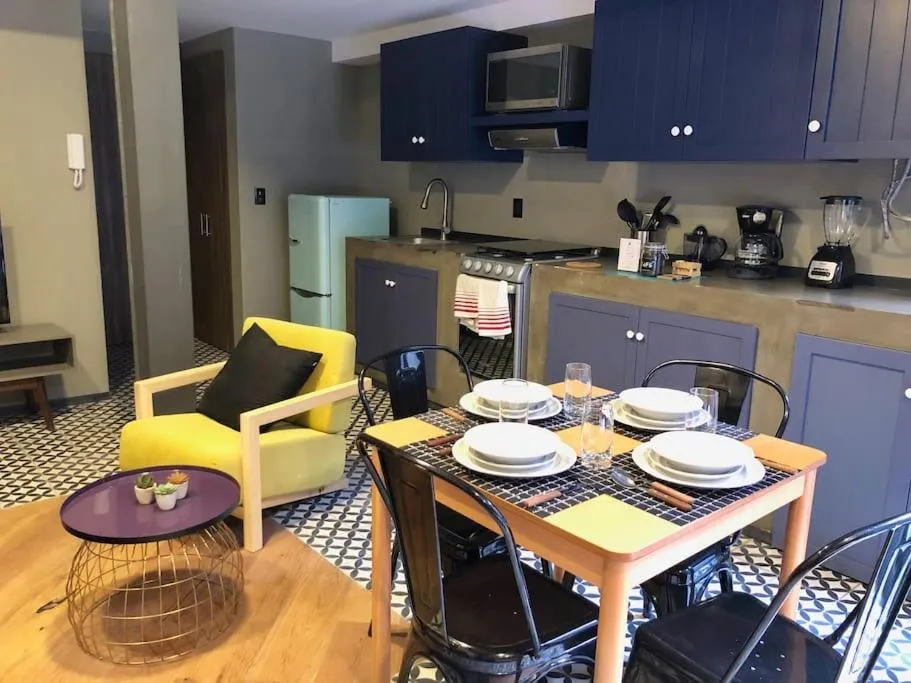 Dining Area in Departamento muy amplio y moderno en la CONDESA