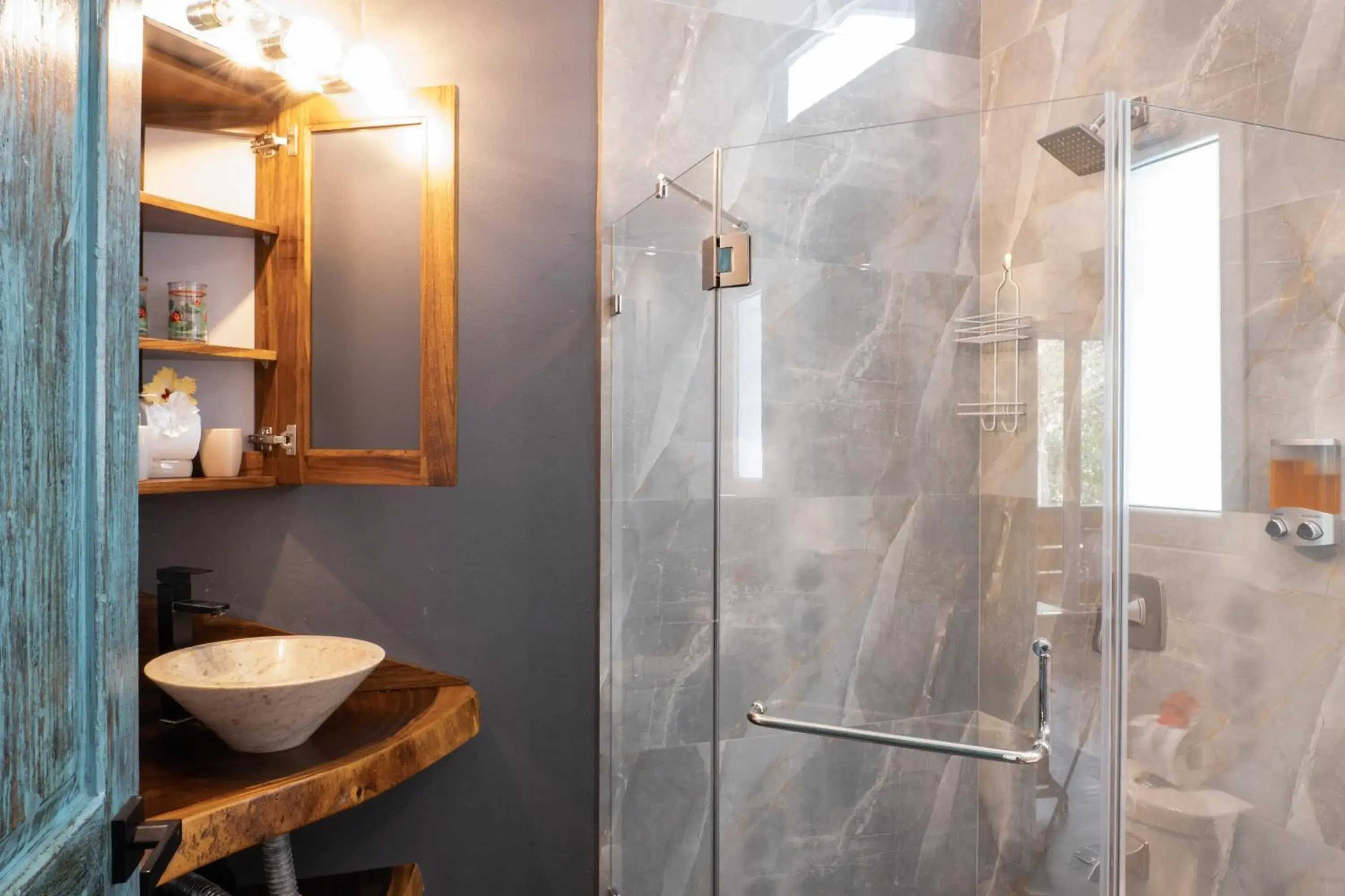 Double Room with Pool View in Hotel FAREMITI Uvita Double Room with Pool View in Hotel FAREMITI Uvita