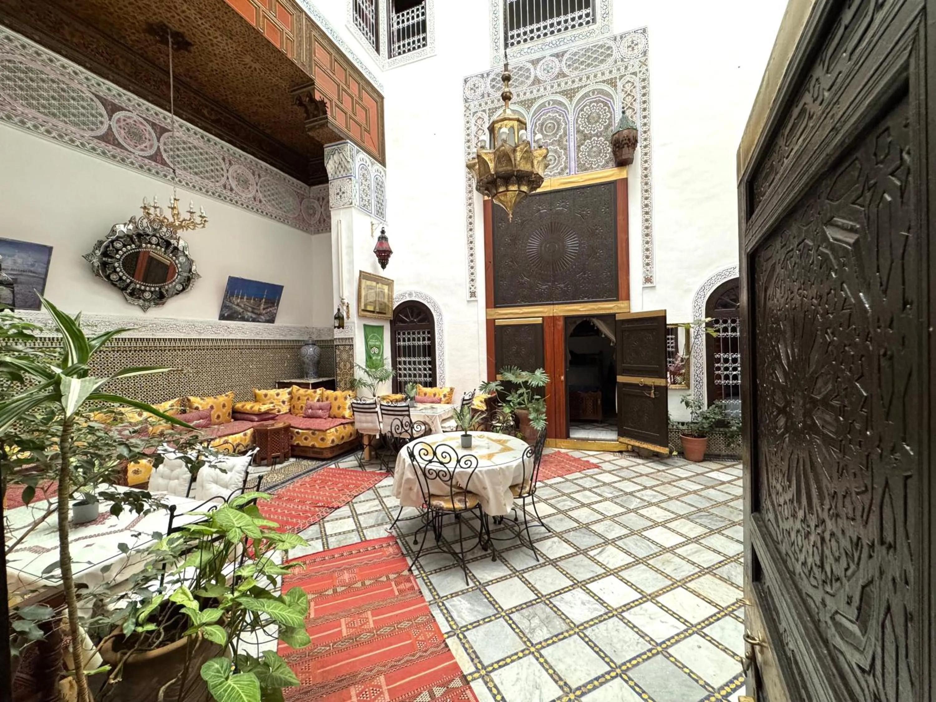 Property building in Riad Meski