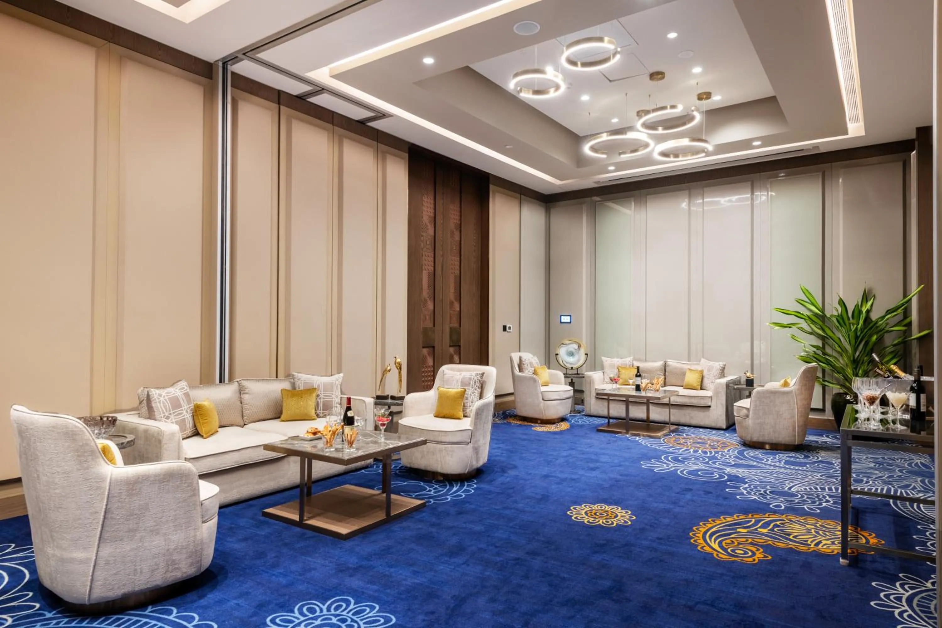 Meeting/conference room in Taj Lakefront Bhopal