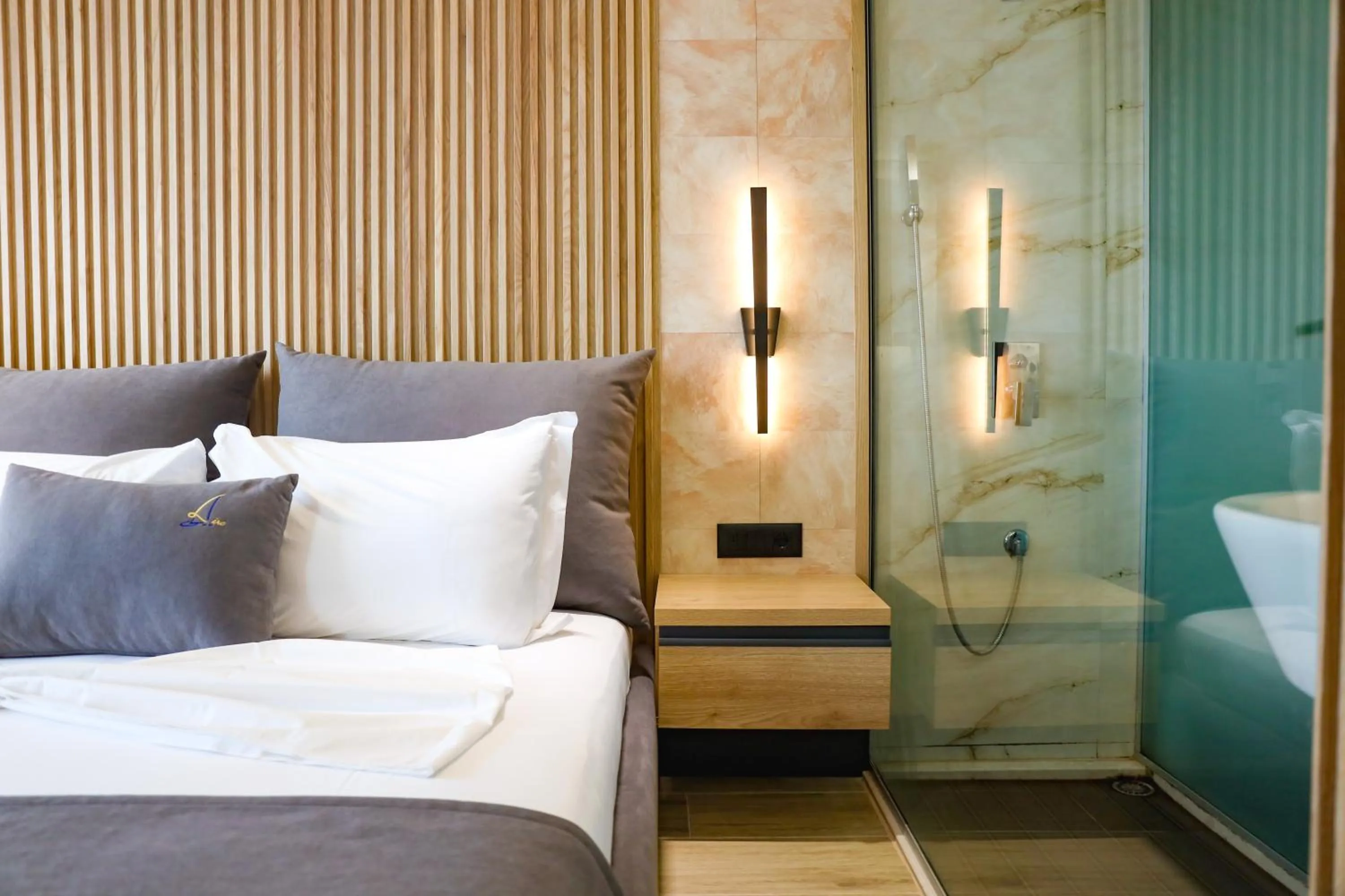 Bedroom, Bed in Hotel Liro - Adults Only