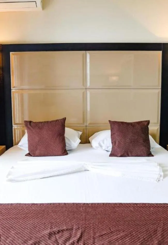 Bed in Hotel Liro - Adults Only