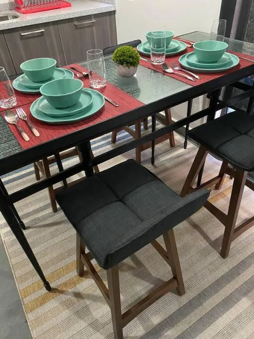 GRAN UBICACIÓN, en la zona de SANTA FE, KING BED