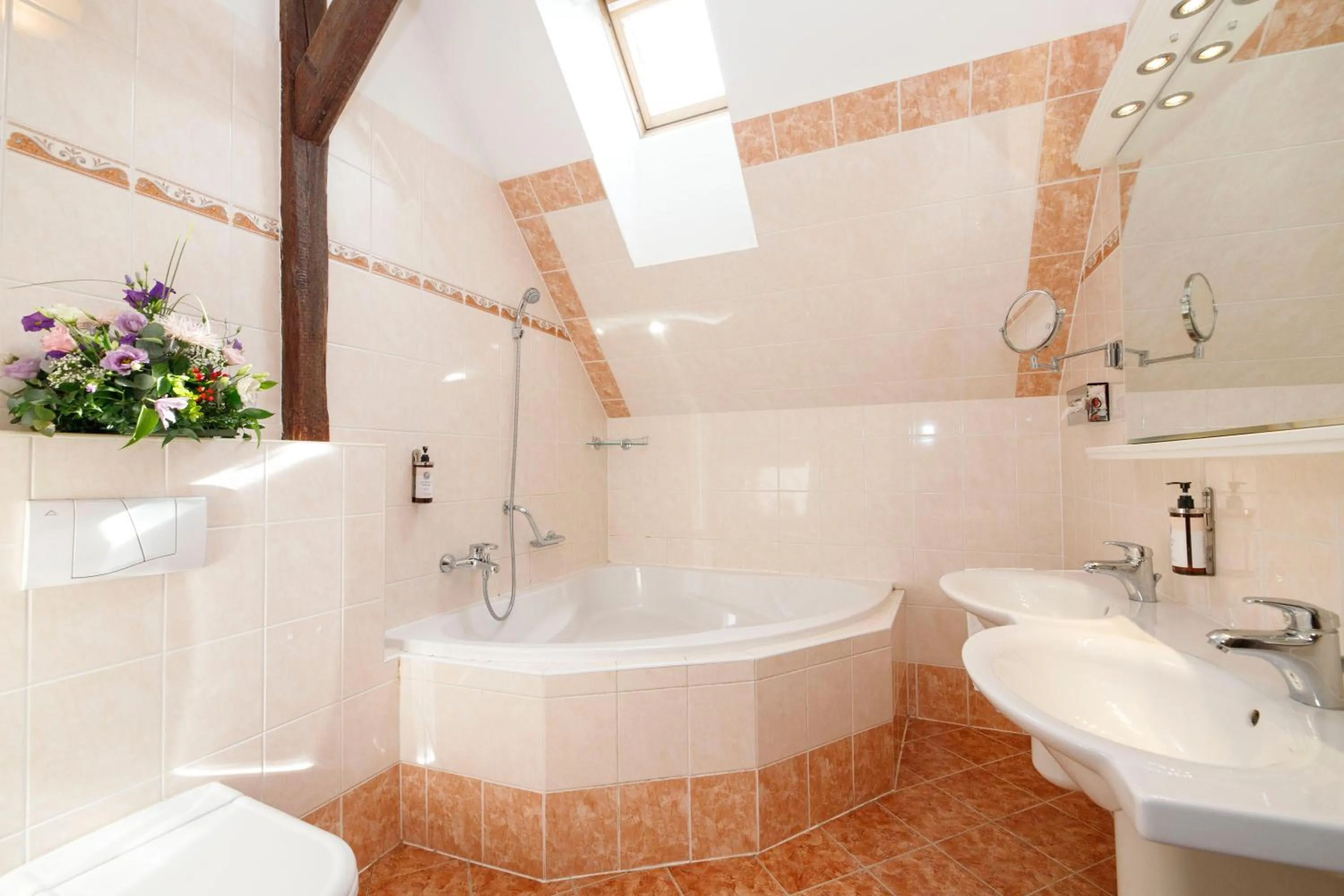 Bathroom in Rožmberský dvůr